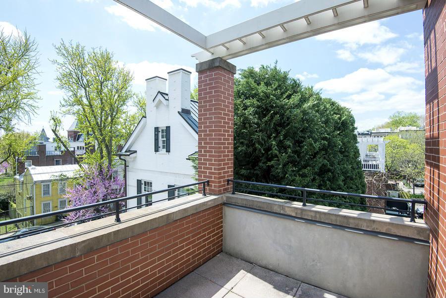GEORGETOWN - Residential