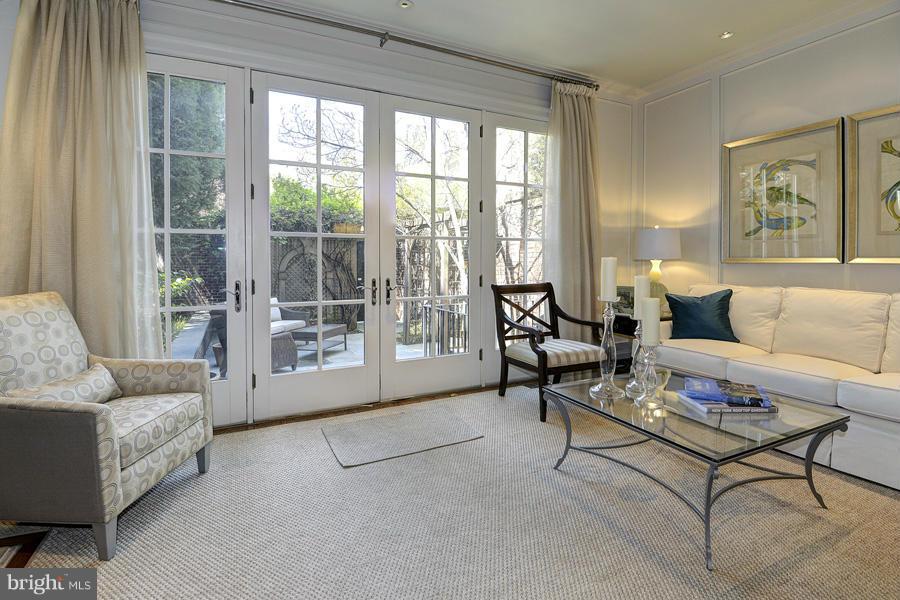 GEORGETOWN - Residential