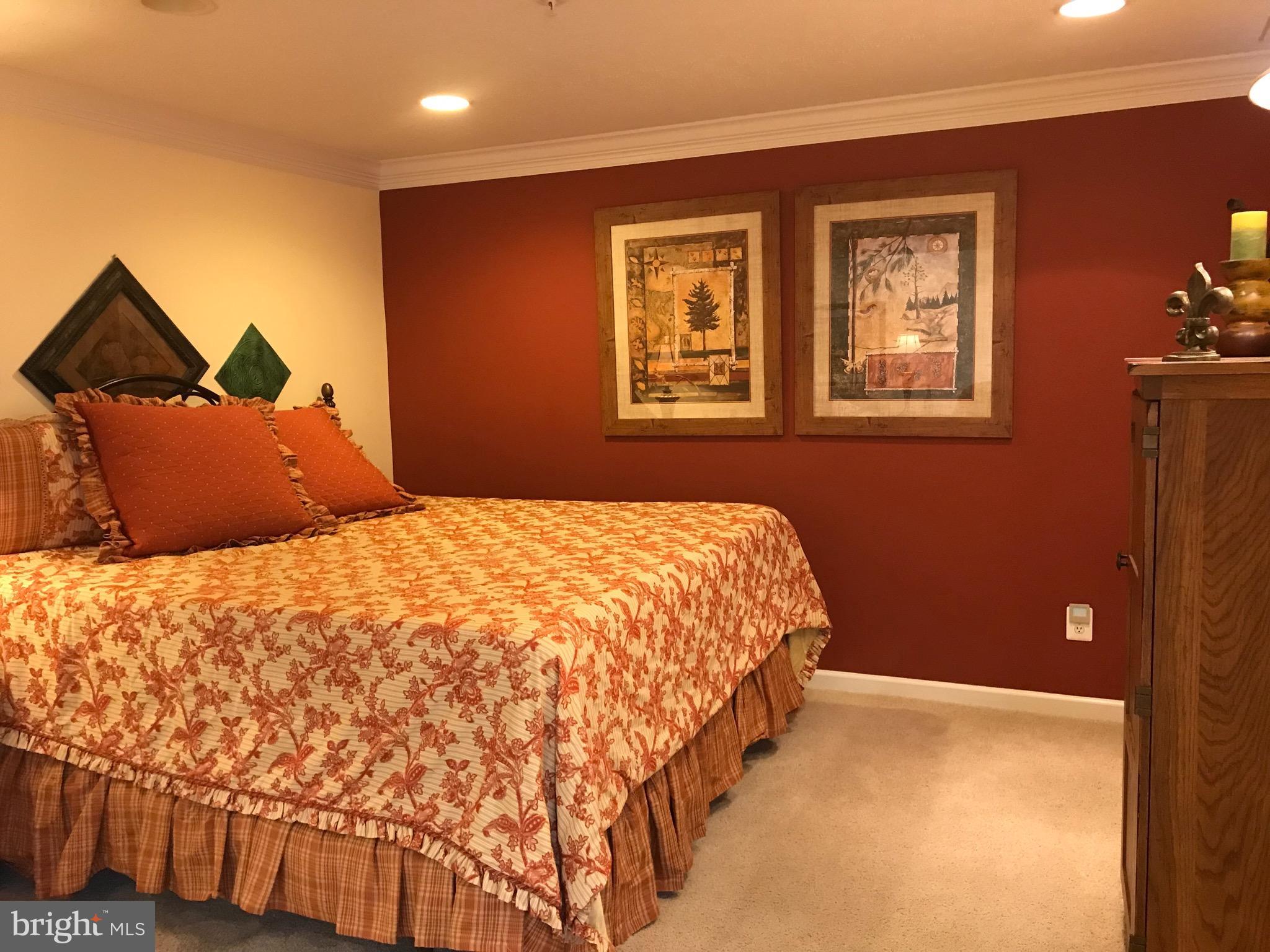 EAGLES LANDING AT WATERS EDGE - Residential