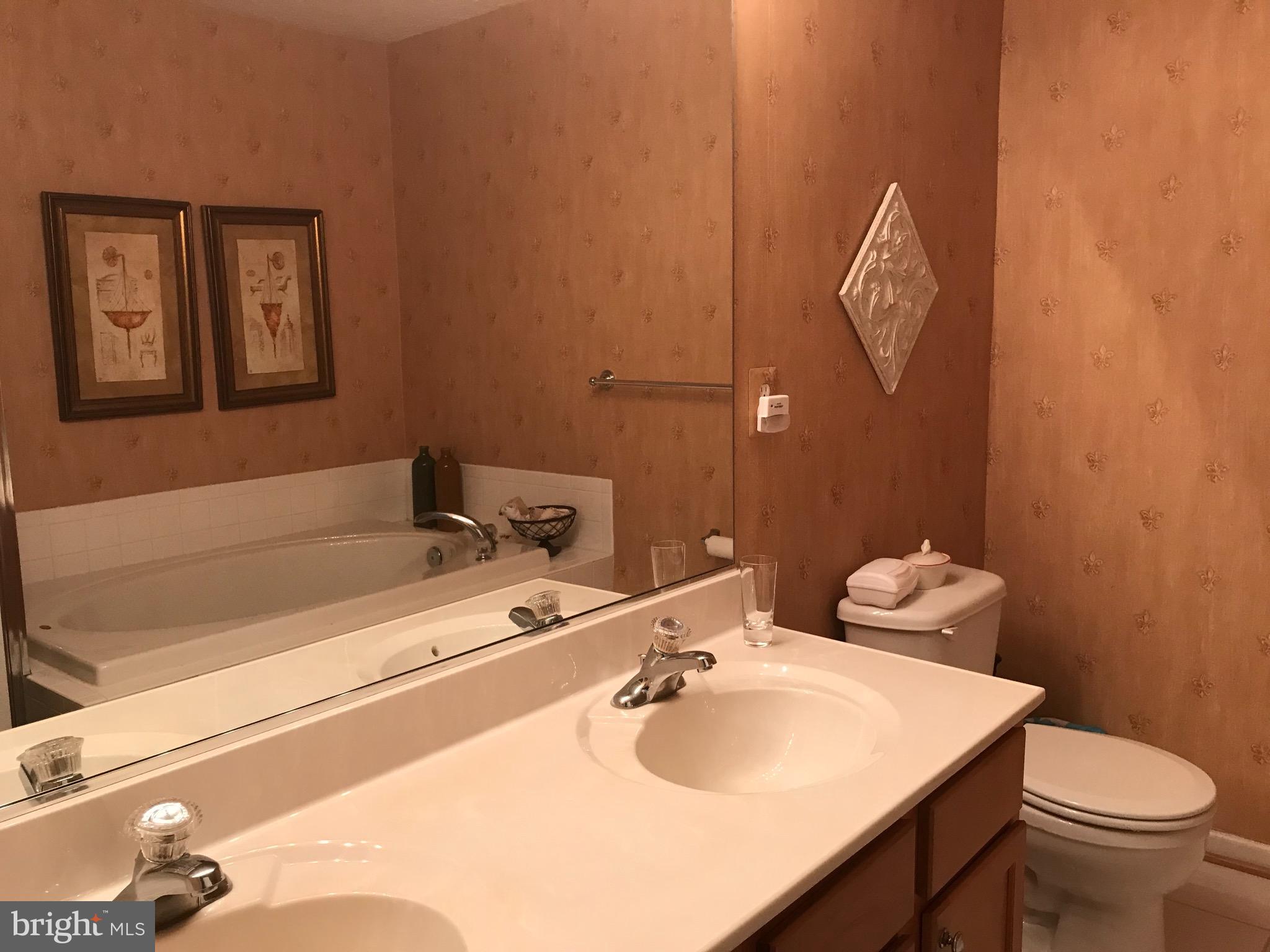 EAGLES LANDING AT WATERS EDGE - Residential