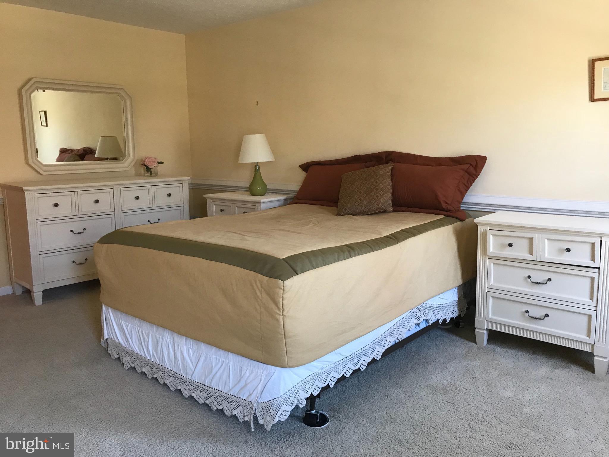 EAGLES LANDING AT WATERS EDGE - Residential