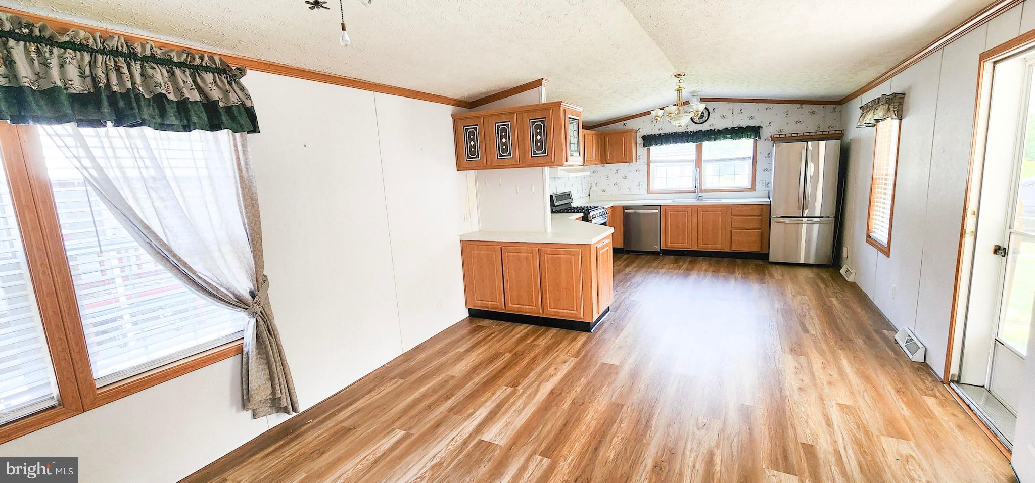 KEN LEE MOBILE HOME PARK - Residential