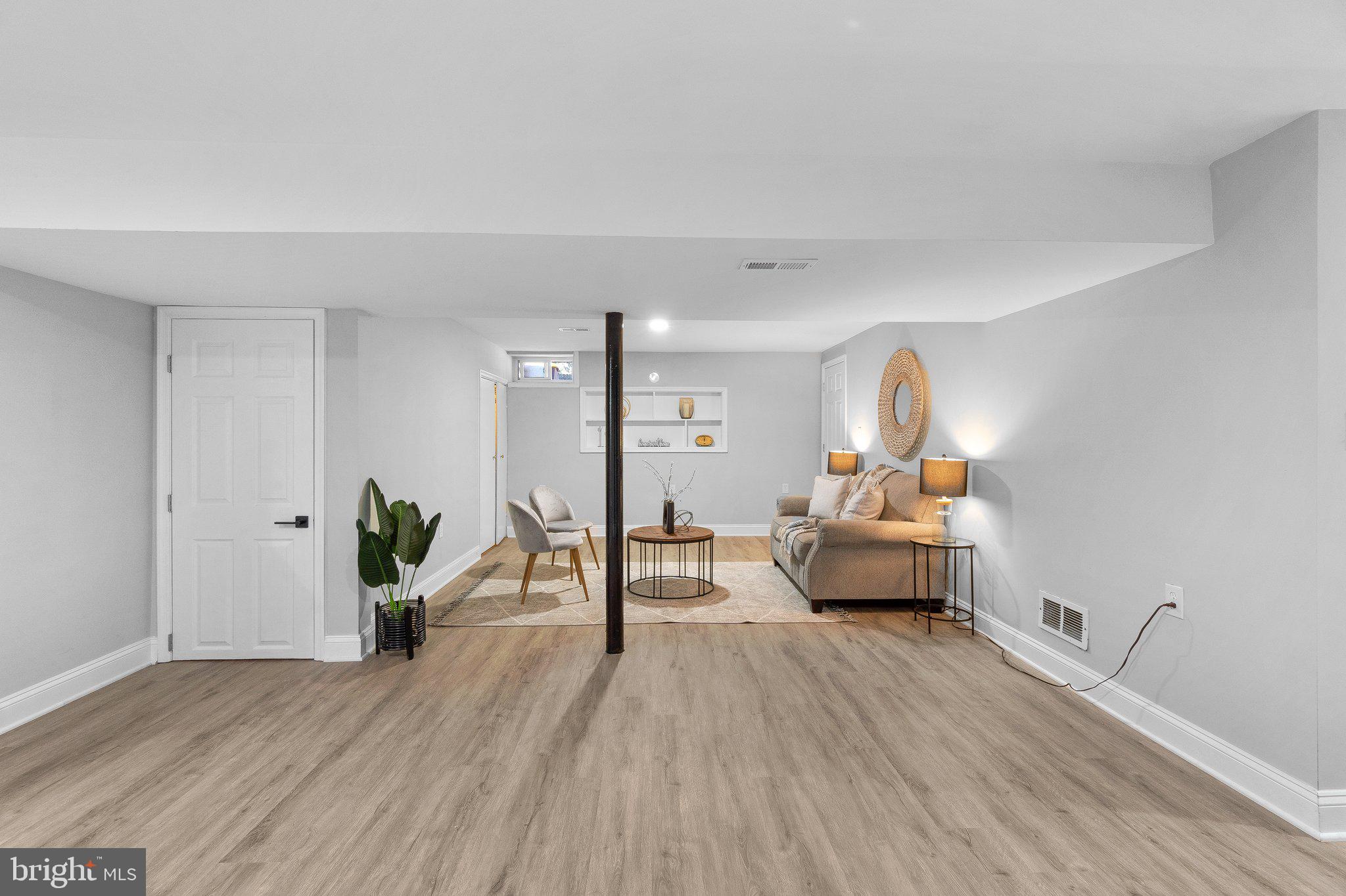 OWINGS MILLS - Residential