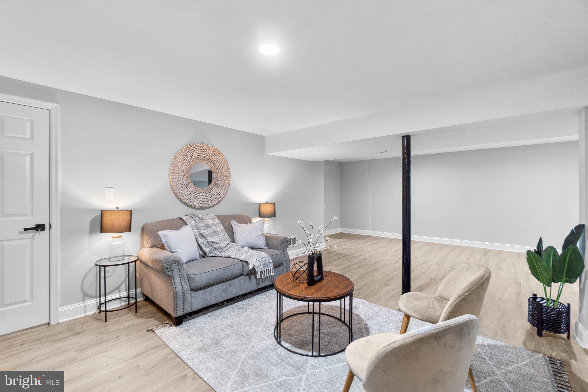 OWINGS MILLS - Residential