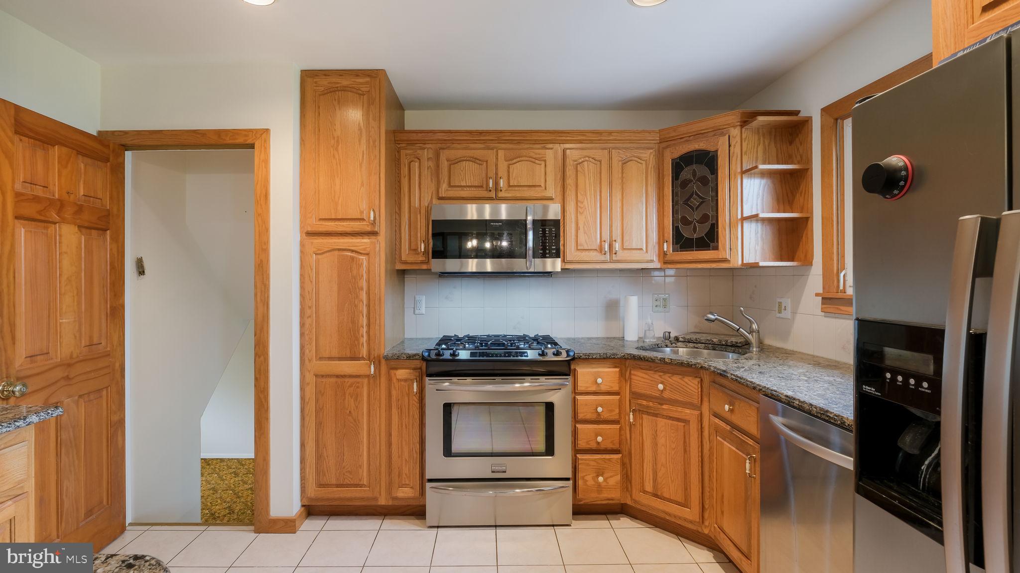 BROOKDALE GDNS - Residential