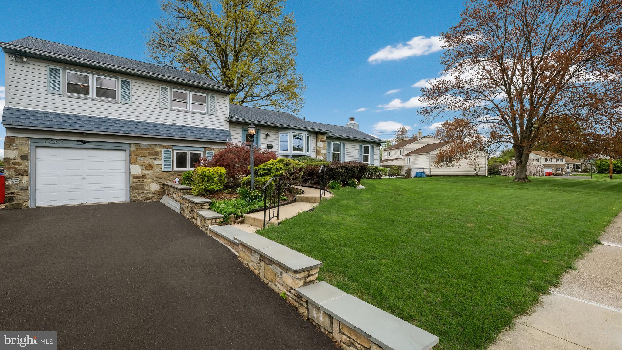 BROOKDALE GDNS - Residential