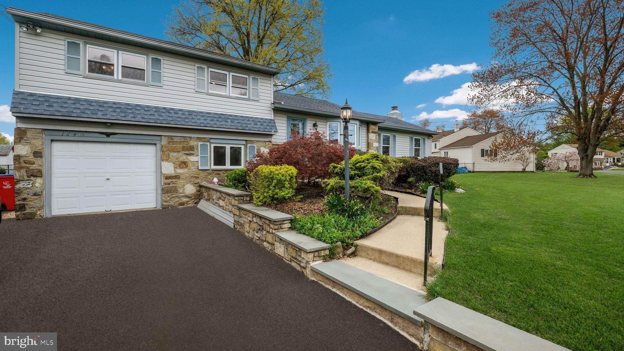 BROOKDALE GDNS - Residential