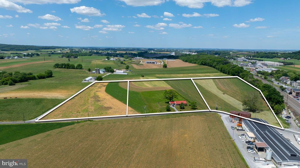 Photo of 20 S Kinzer Road, KINZERS, PA 17535 (MLS # PALA2060996)