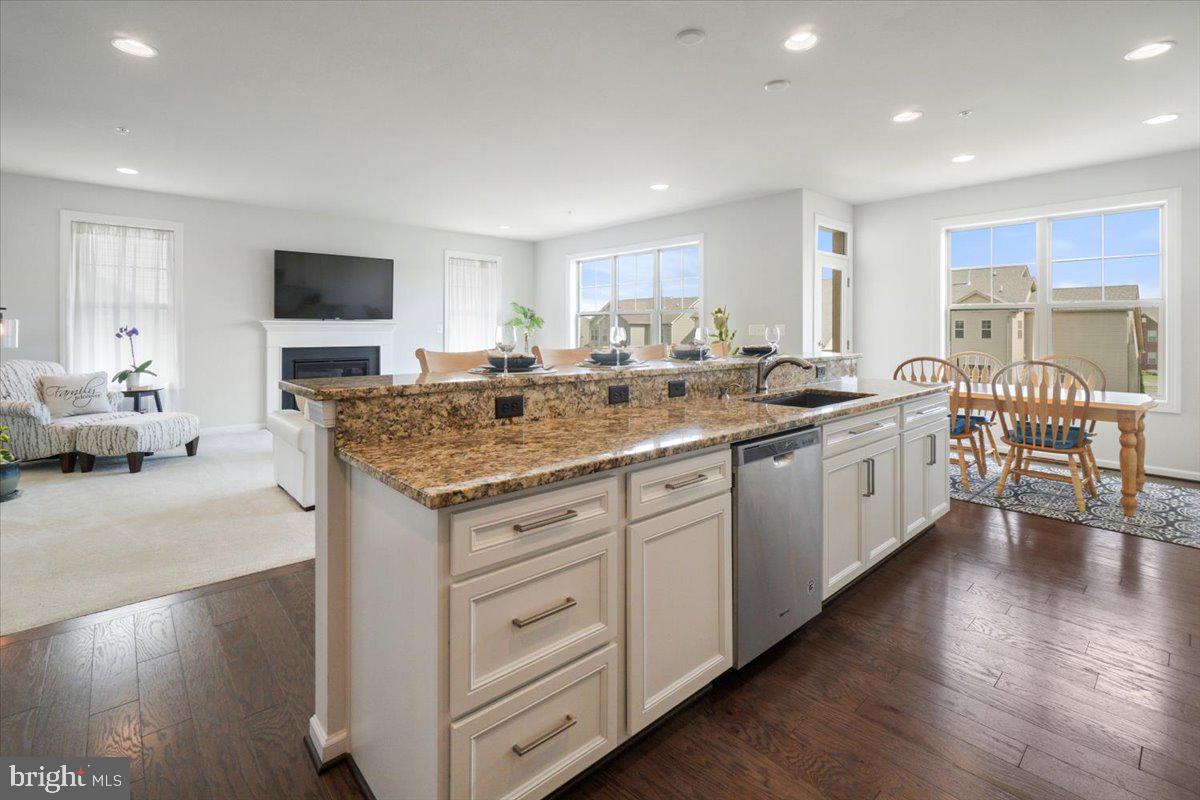 LANDSDALE - Residential