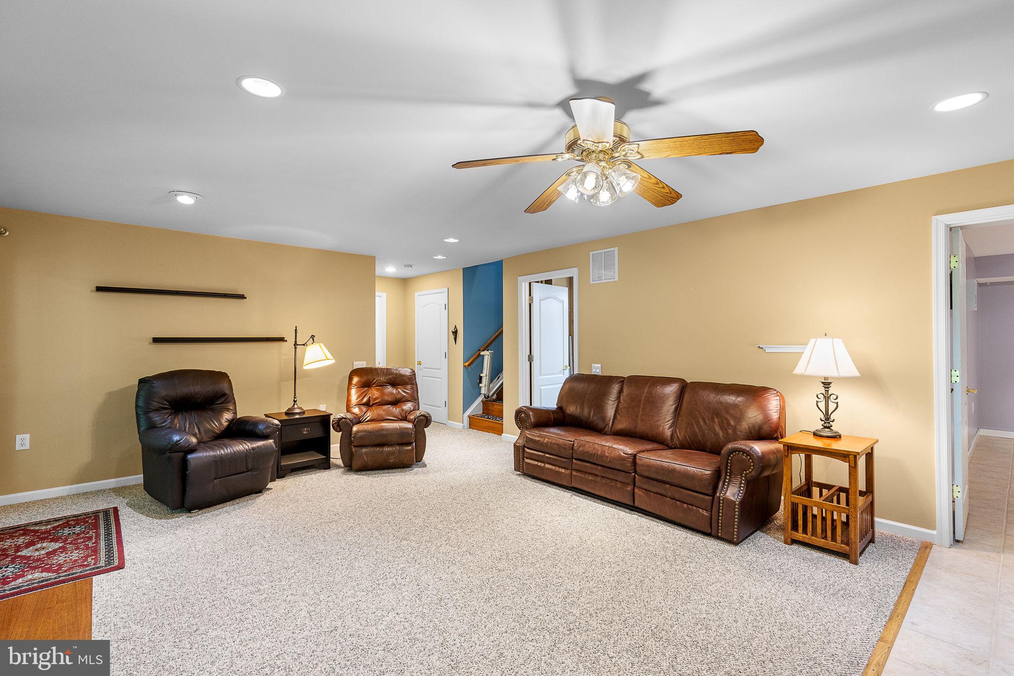 FALLS RUN - Residential