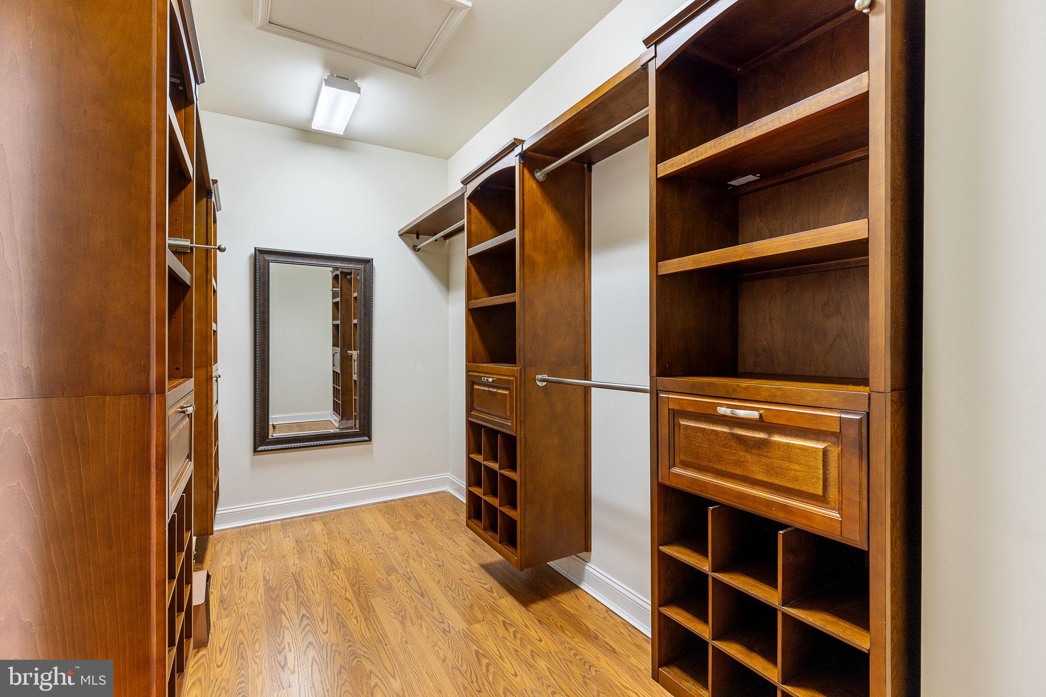 FALLS RUN - Residential