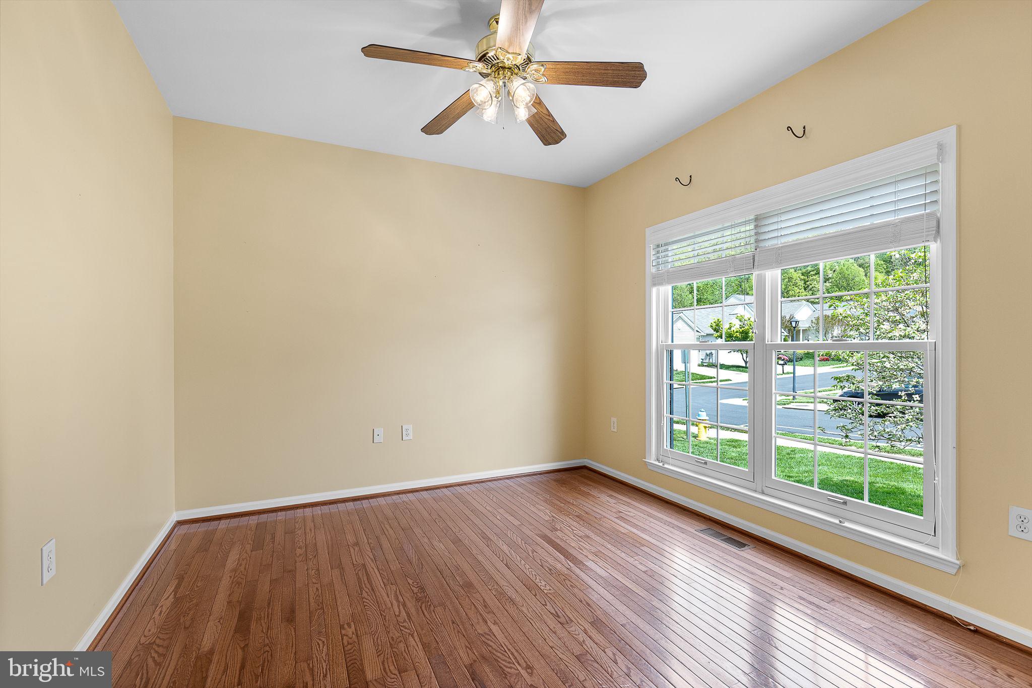 FALLS RUN - Residential