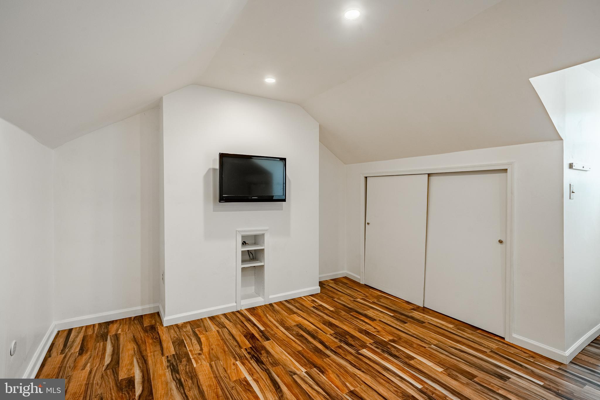 INDIAN KING - Residential