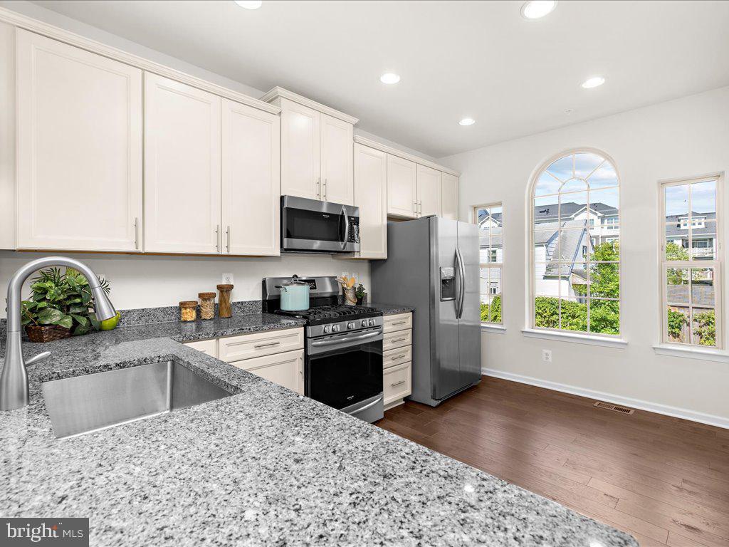 SHANNONS GLEN - Residential