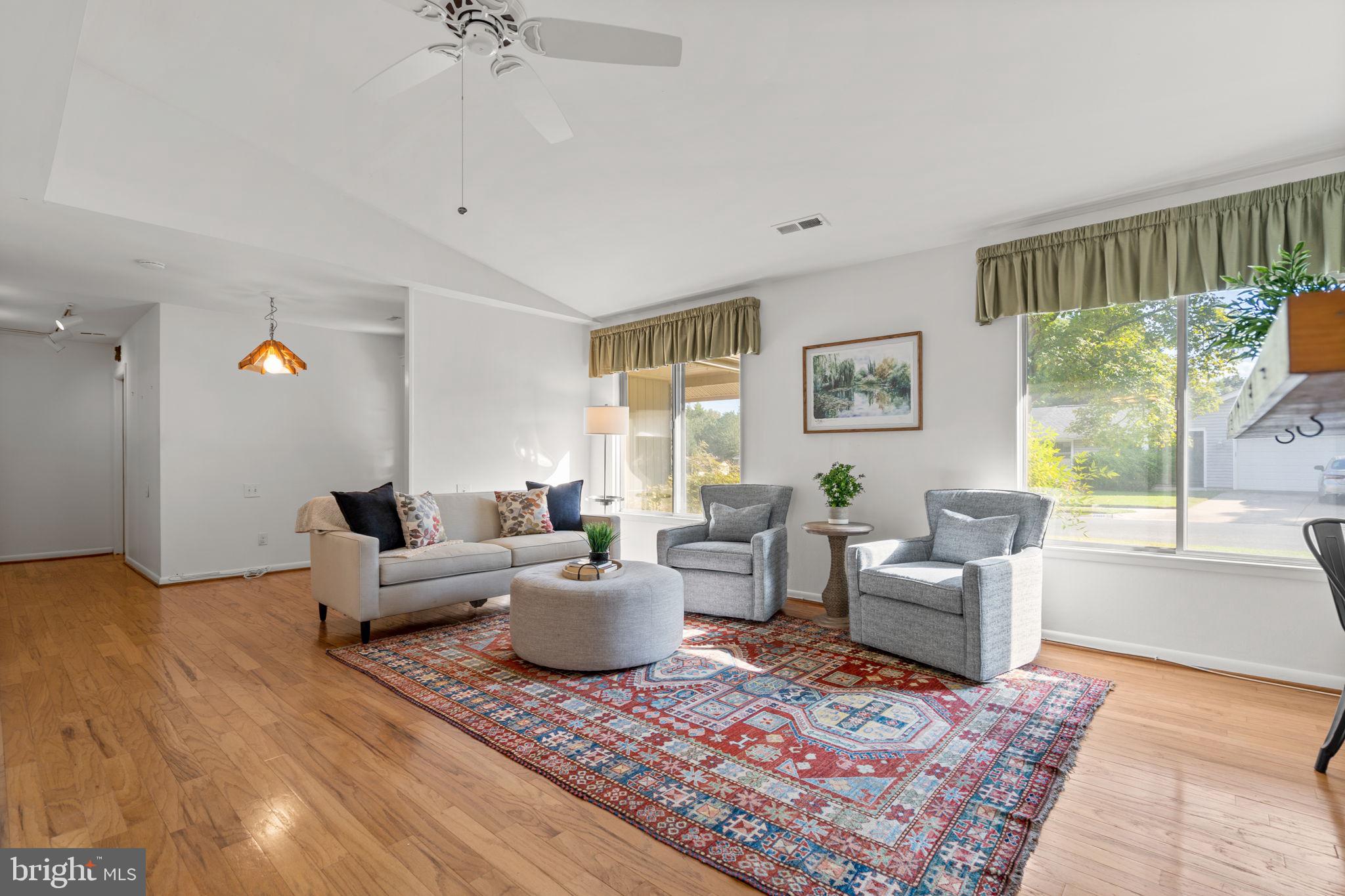 2806 AQUARIUS AVENUE