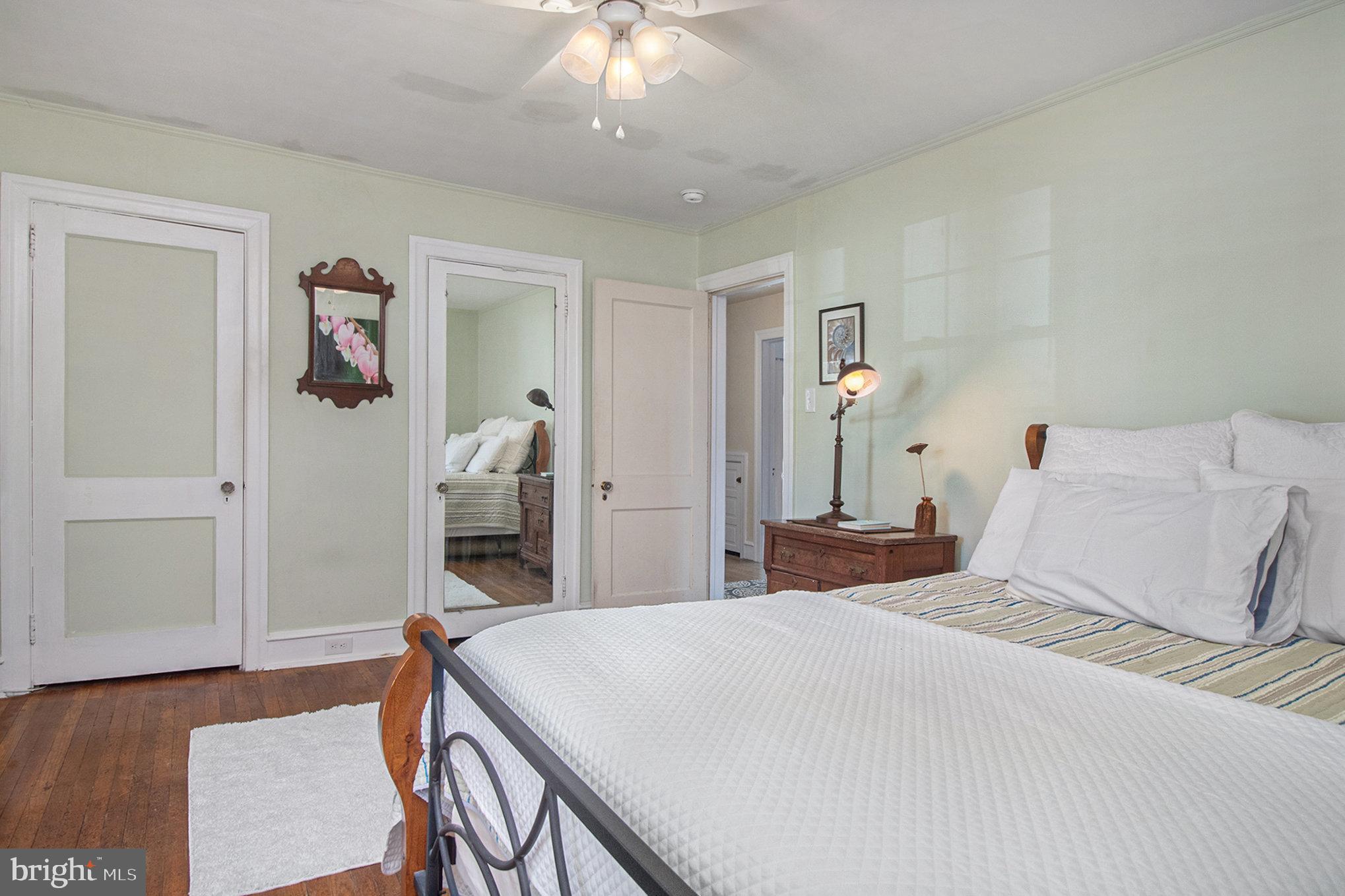 BEVERLY HILLS - Residential