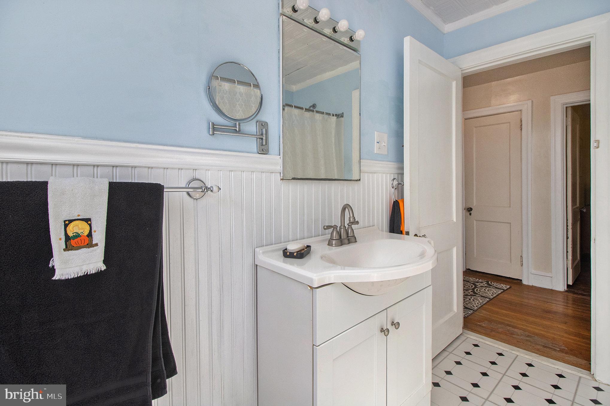 BEVERLY HILLS - Residential