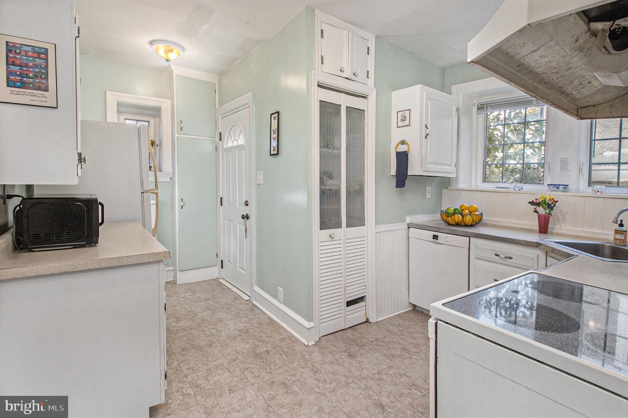 BEVERLY HILLS - Residential