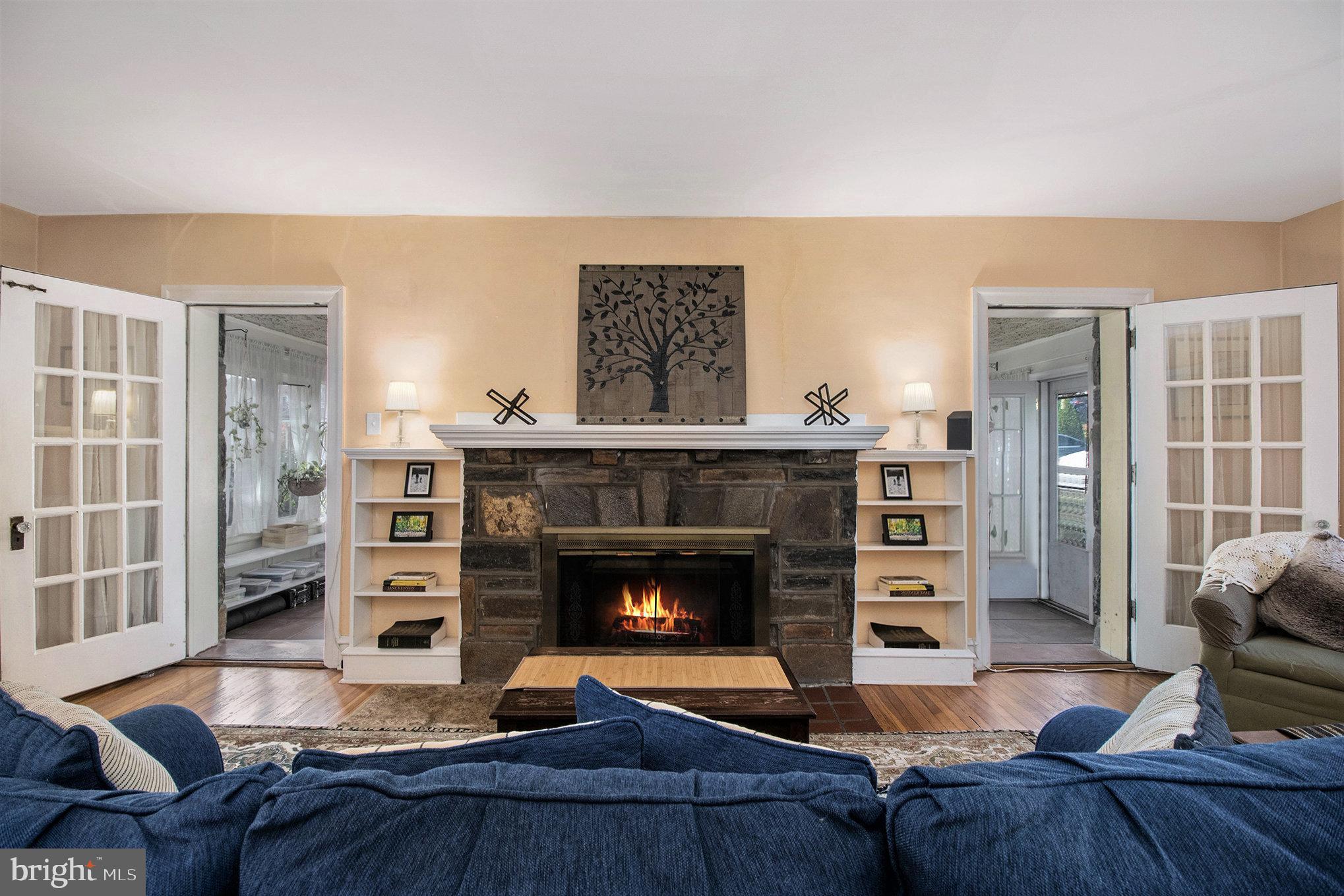 BEVERLY HILLS - Residential