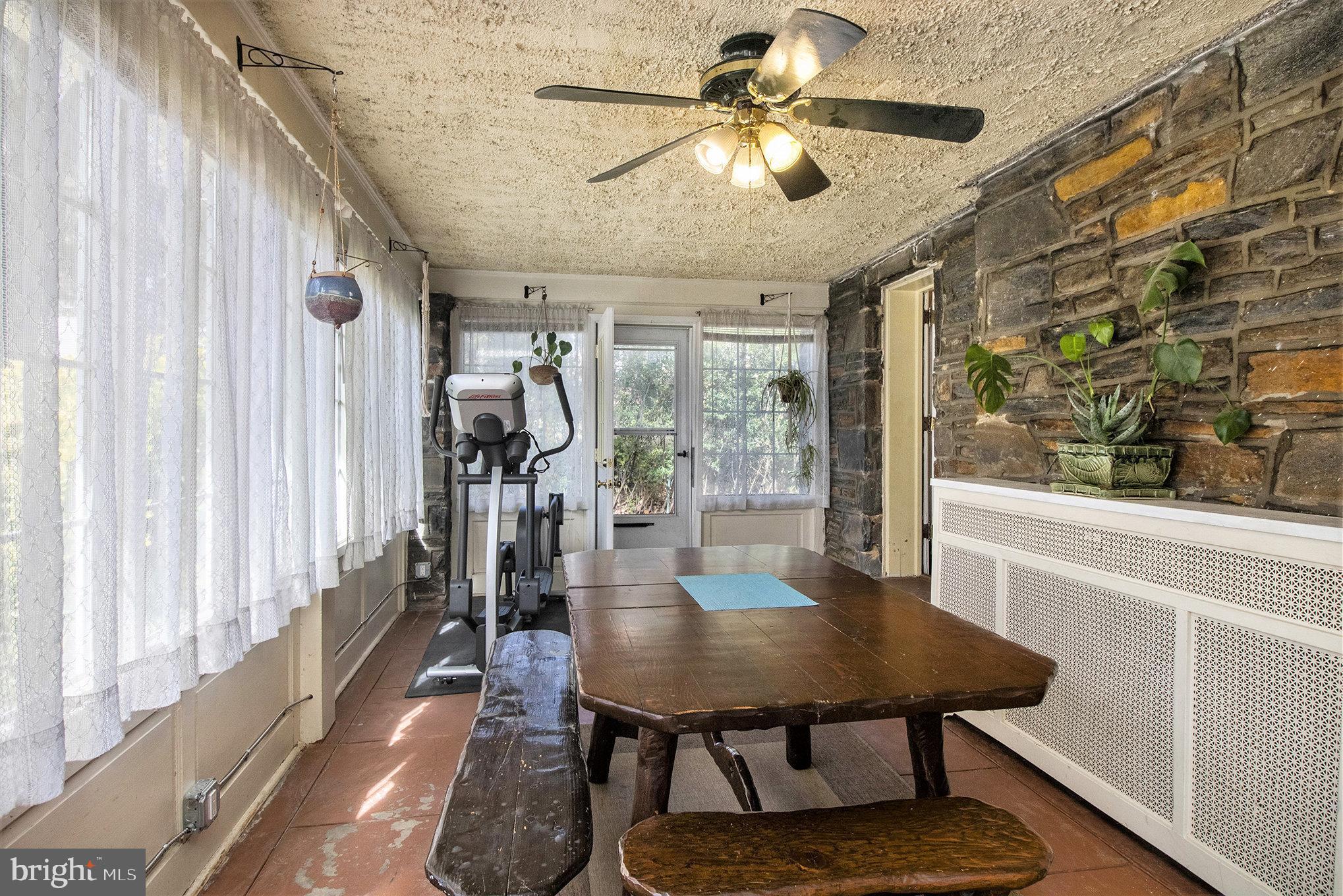 BEVERLY HILLS - Residential