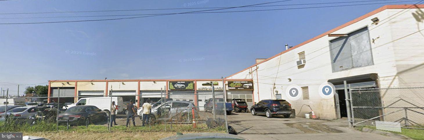 3875 KENSINGTON AVENUE