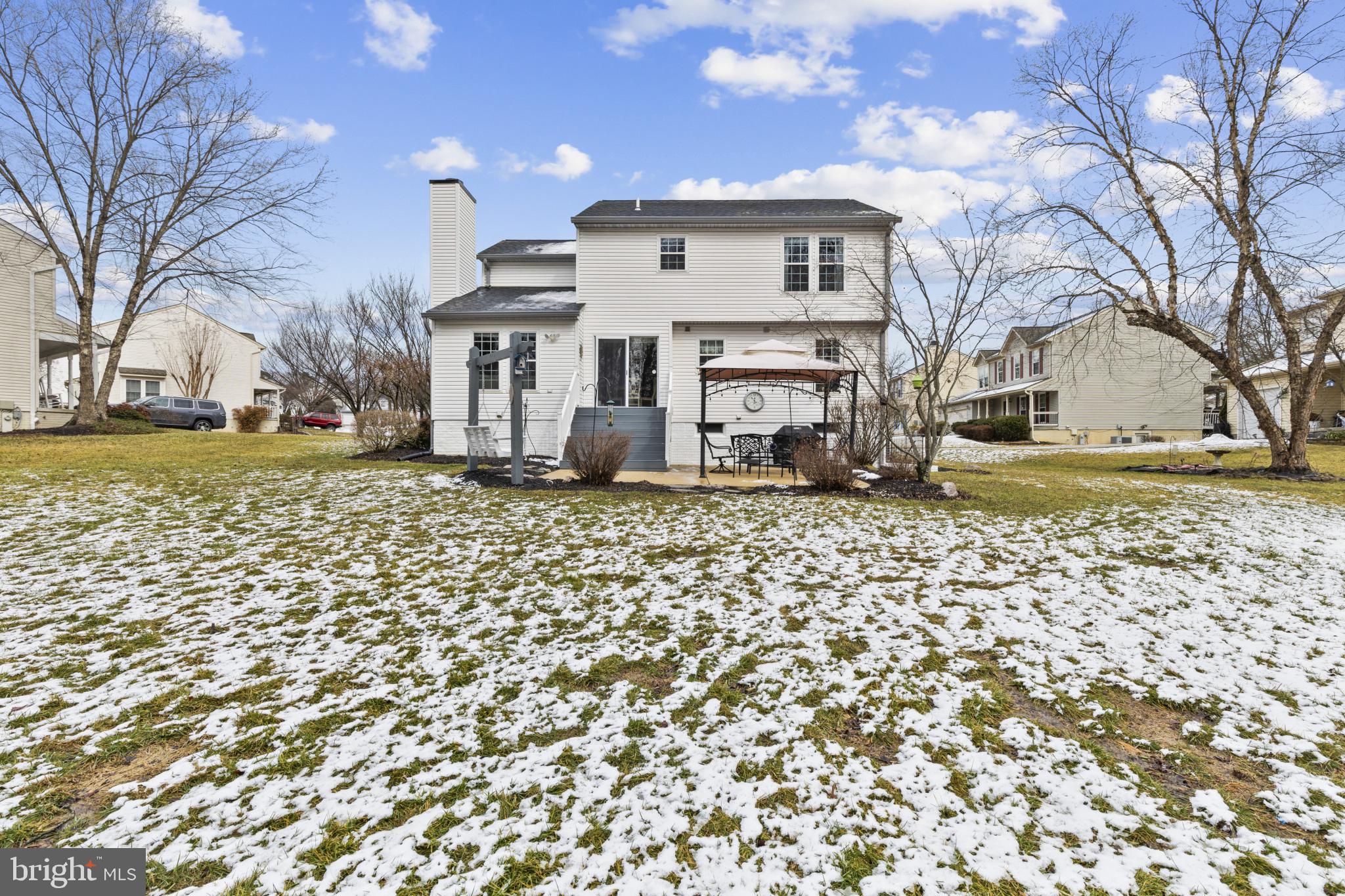 HUNT CLUB ESTATES - Residential