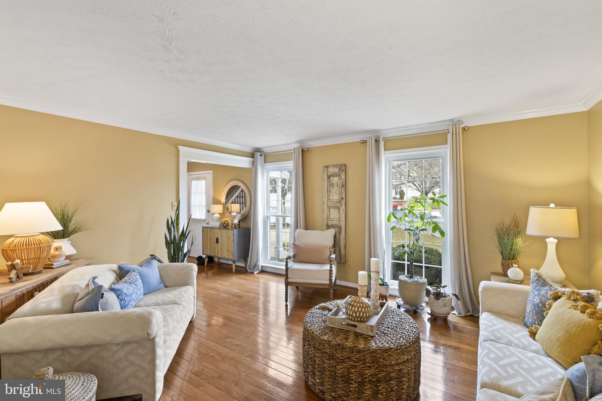 HUNT CLUB ESTATES - Residential