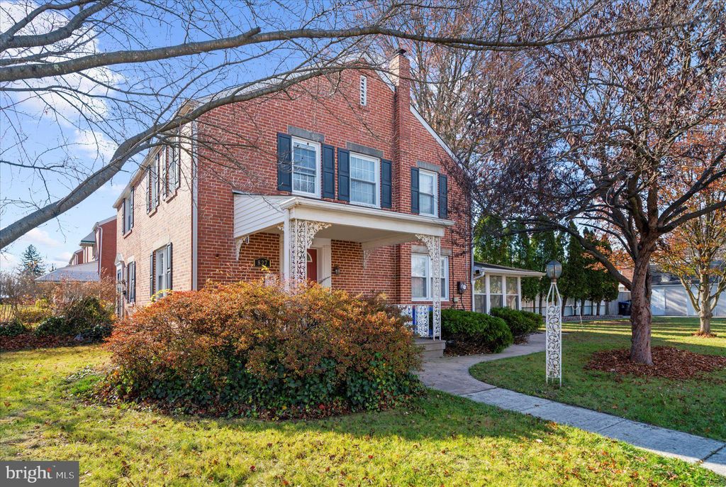 Photo of 827 Buttonwood Street, NORRISTOWN, PA 19401 (MLS # PAMC2161850)