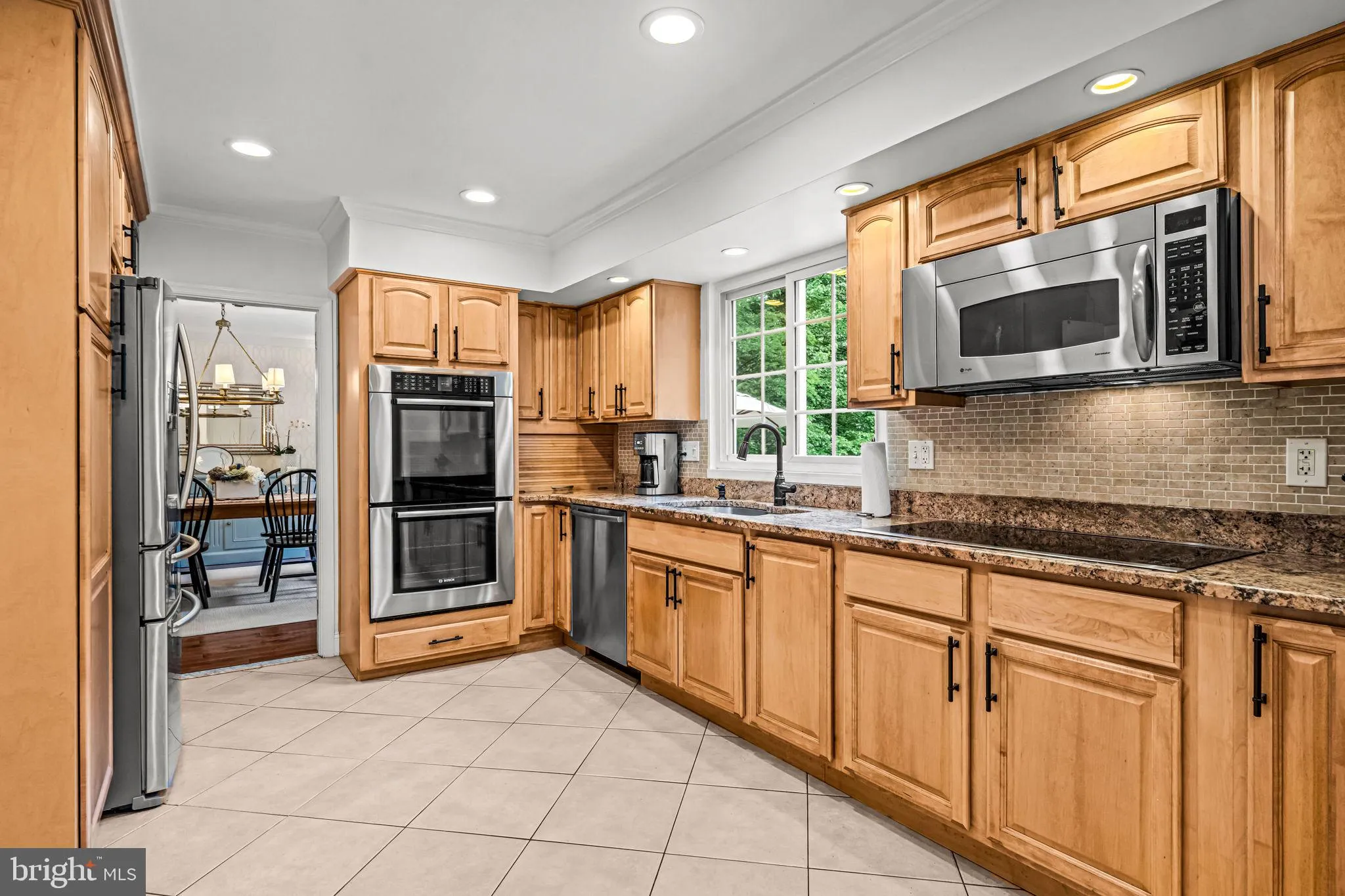 Wayne, Pennsylvania 19087, United States, 6 Bedrooms Bedrooms, ,4 BathroomsBathrooms,Residential,Contingent,145991