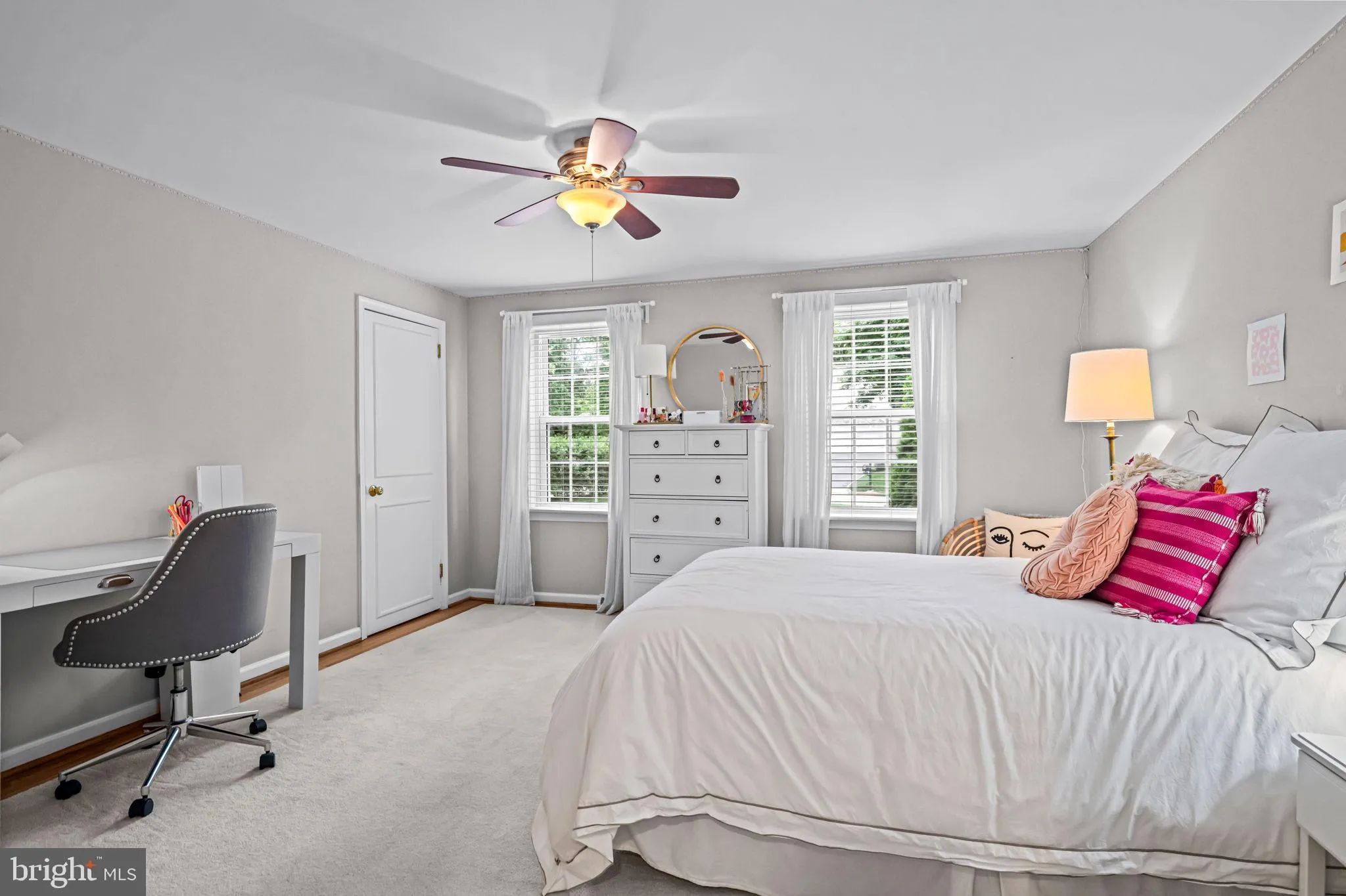 Wayne, Pennsylvania 19087, United States, 6 Bedrooms Bedrooms, ,4 BathroomsBathrooms,Residential,Contingent,145991