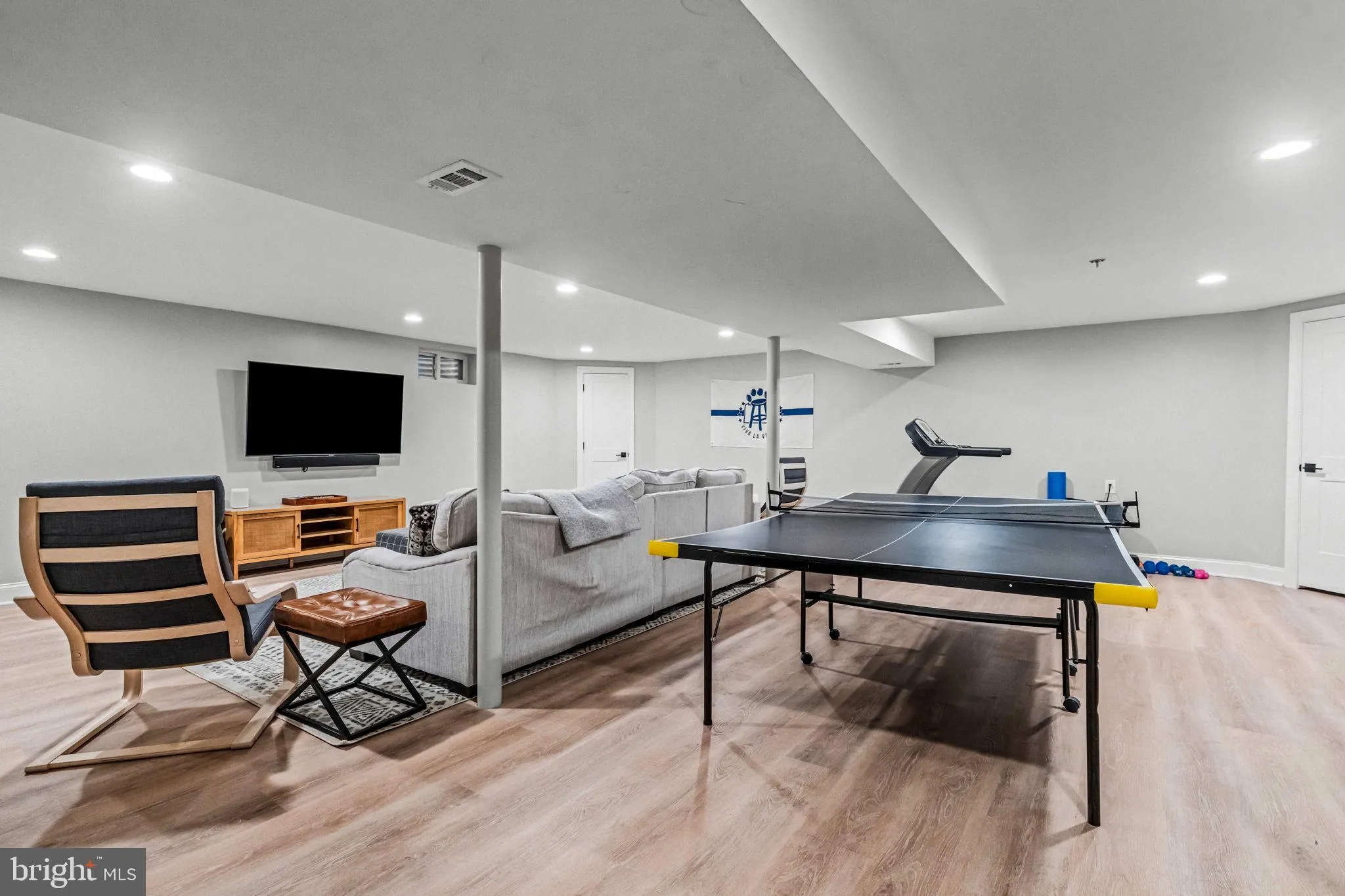 Wayne, Pennsylvania 19087, United States, 6 Bedrooms Bedrooms, ,4 BathroomsBathrooms,Residential,Contingent,145991