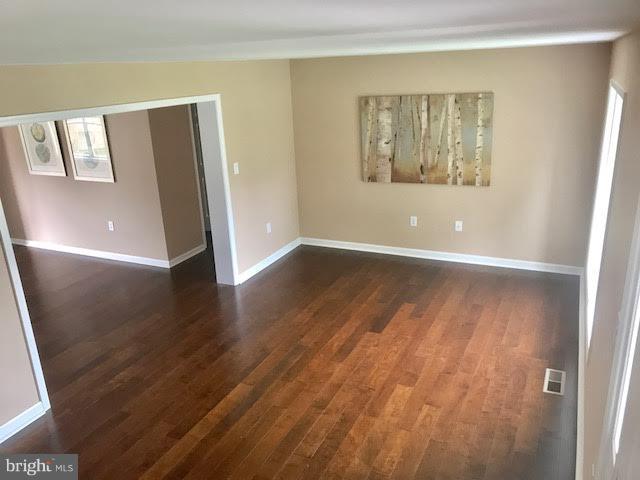 WAYLANDS - Residential