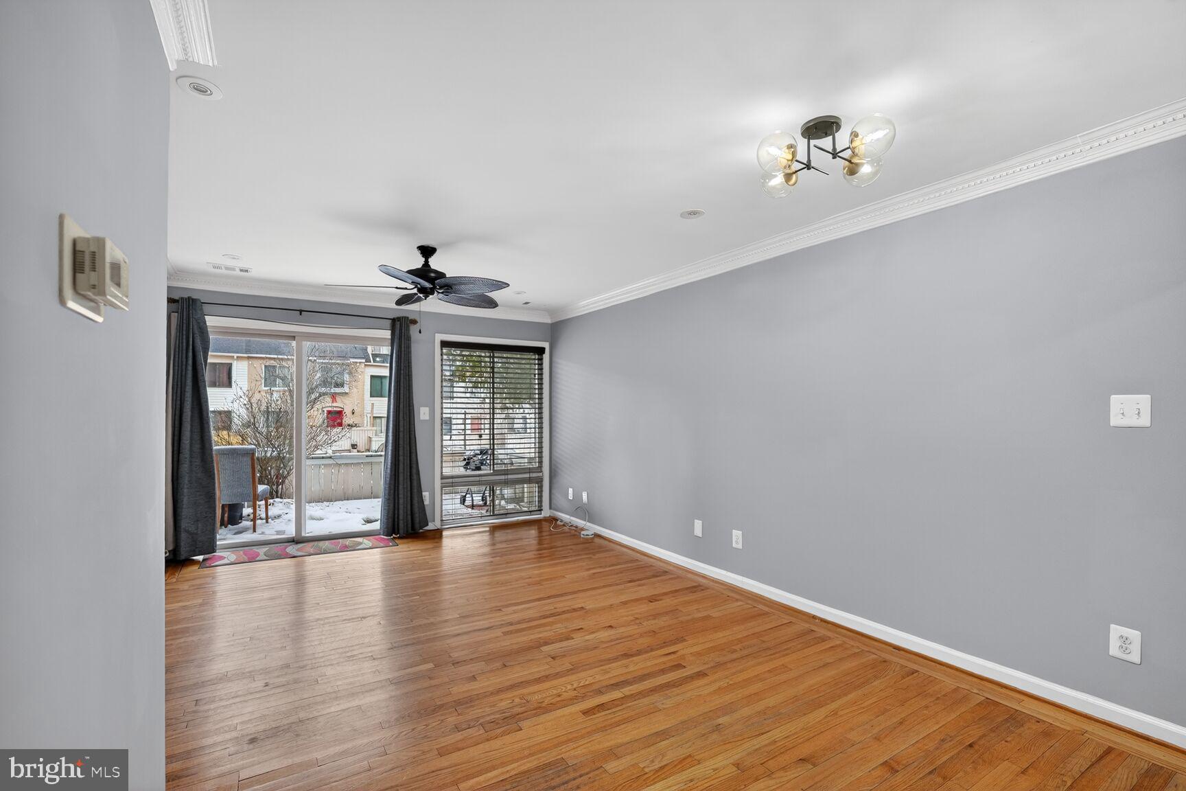 CLUBSIDE - Residential