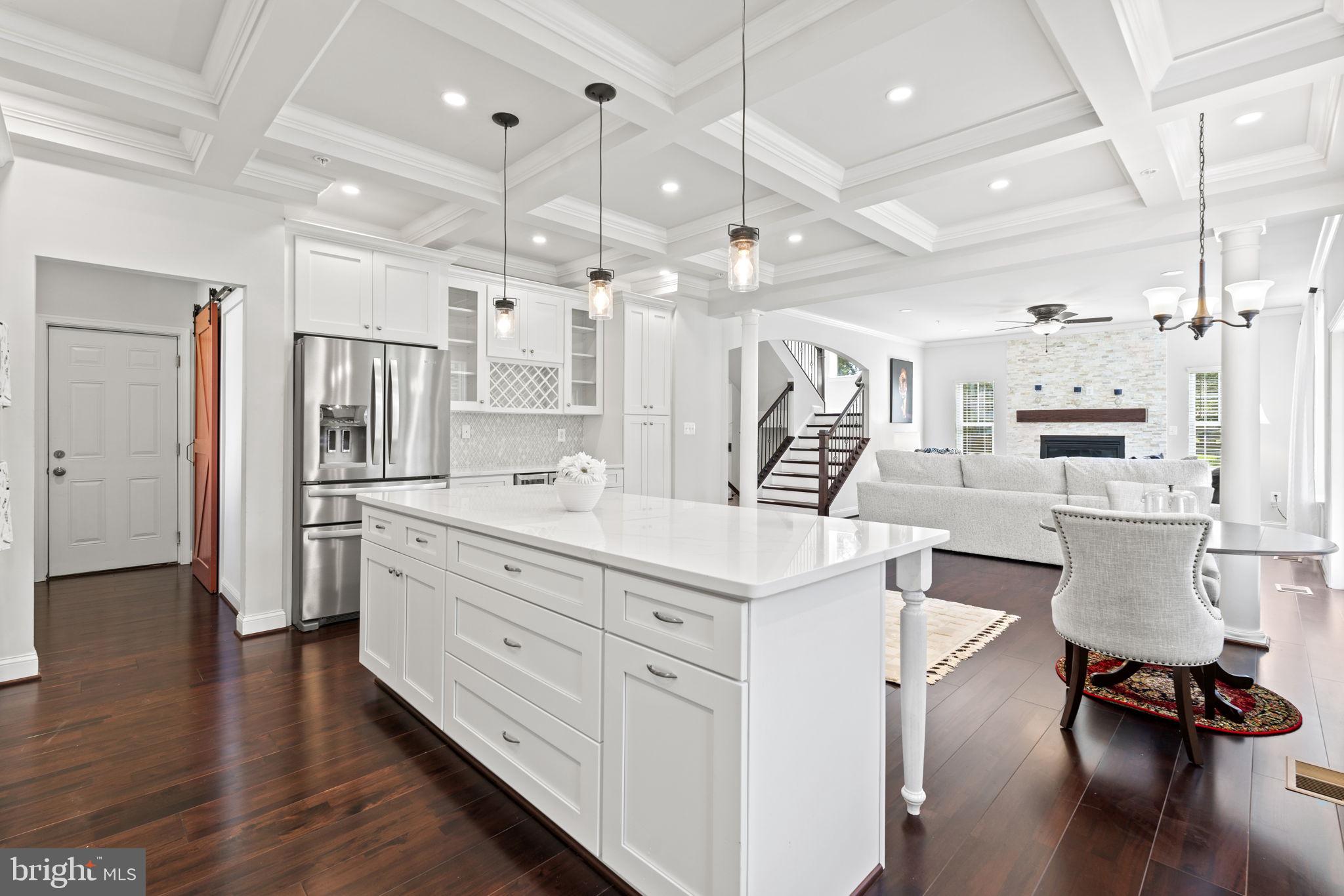 COUNTRYSIDE - Residential