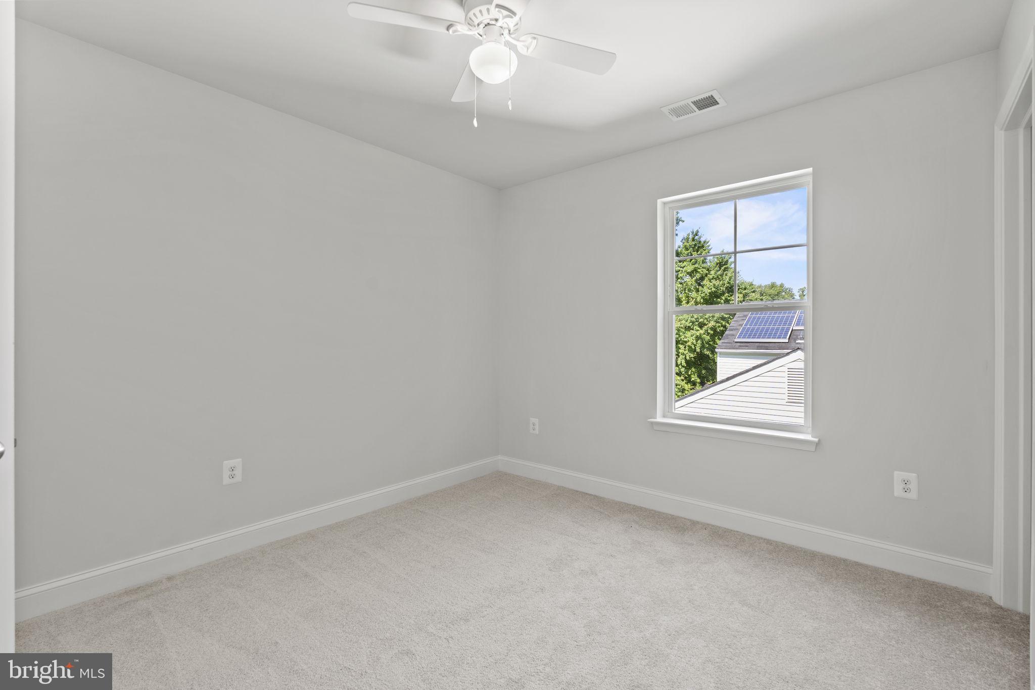 COUNTRYSIDE - Residential