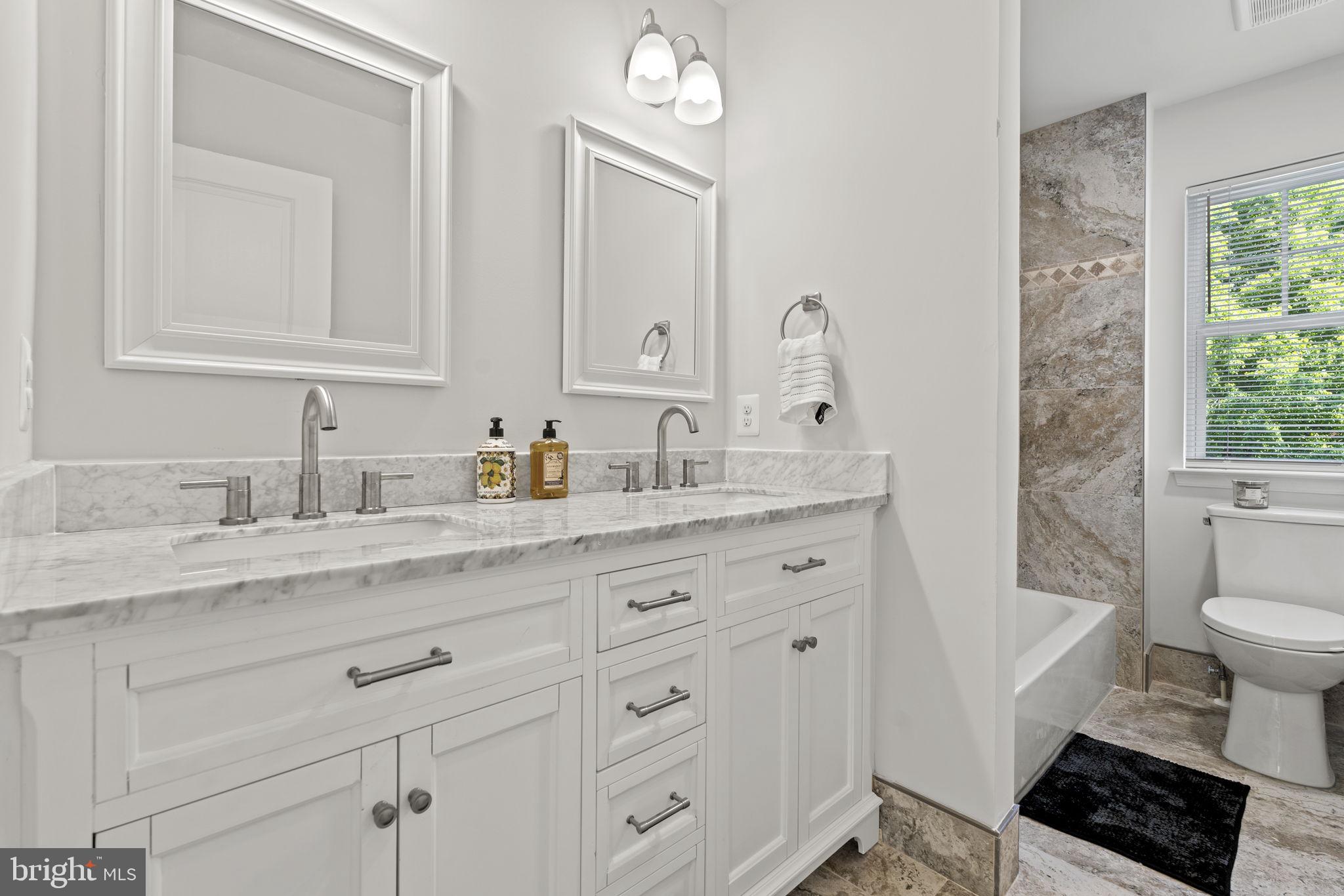 COUNTRYSIDE - Residential