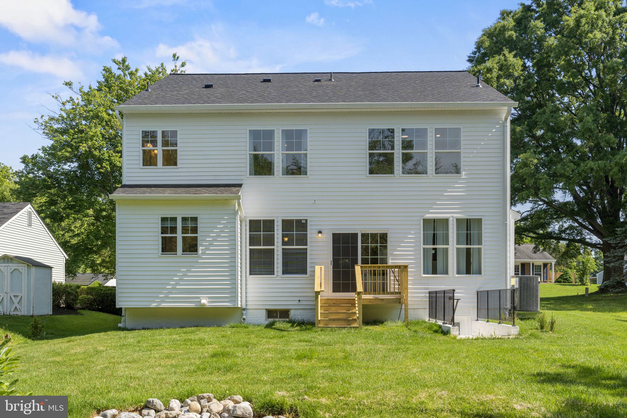 COUNTRYSIDE - Residential