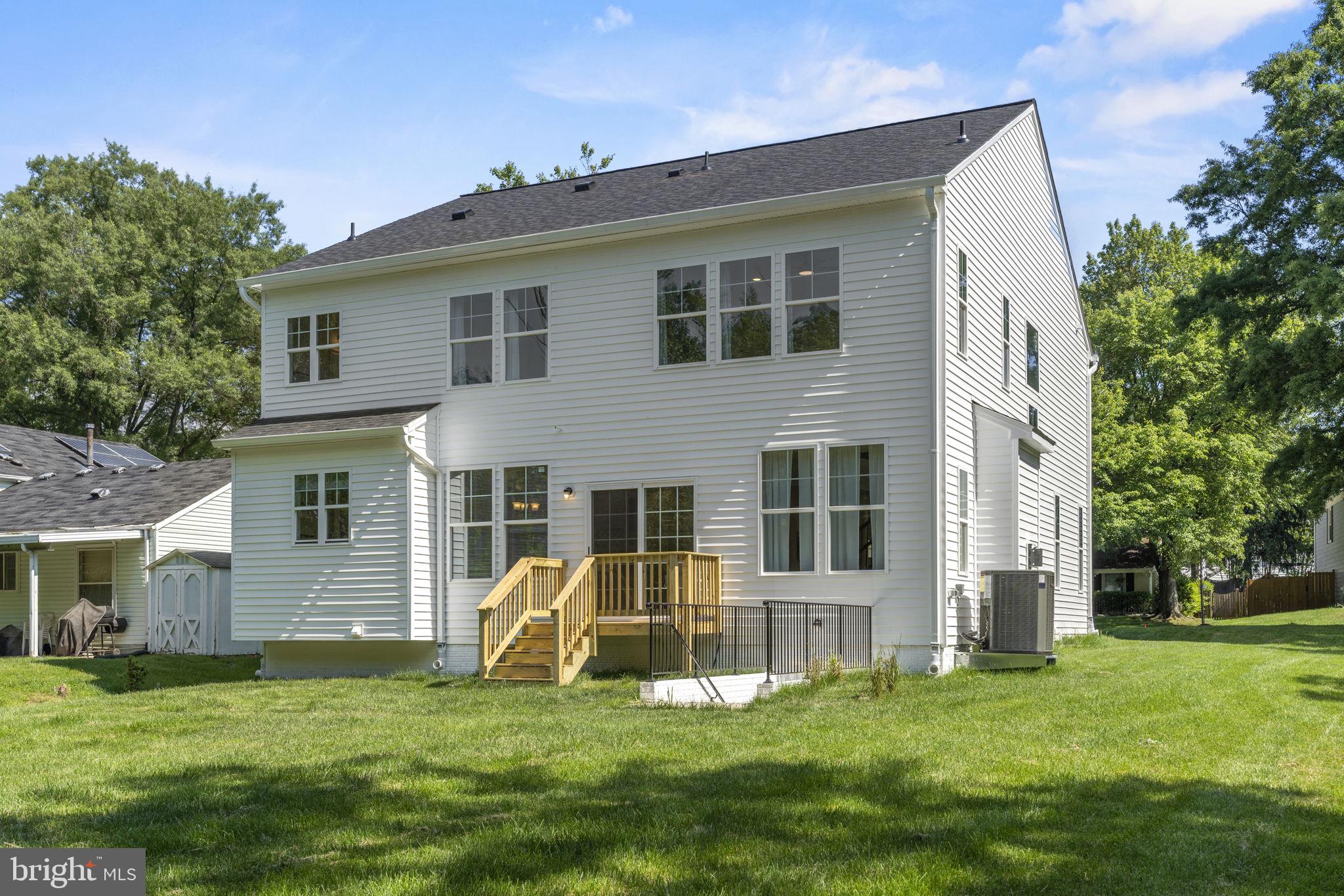 COUNTRYSIDE - Residential