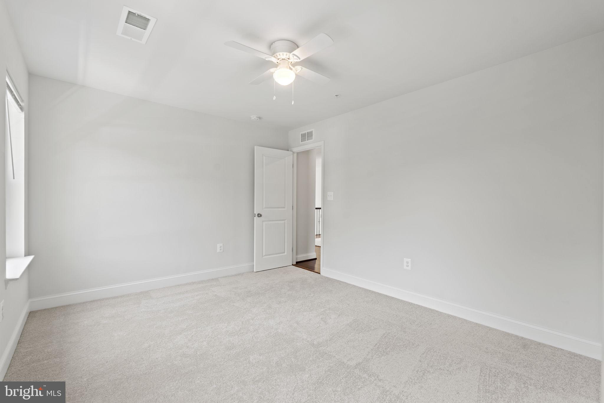 COUNTRYSIDE - Residential