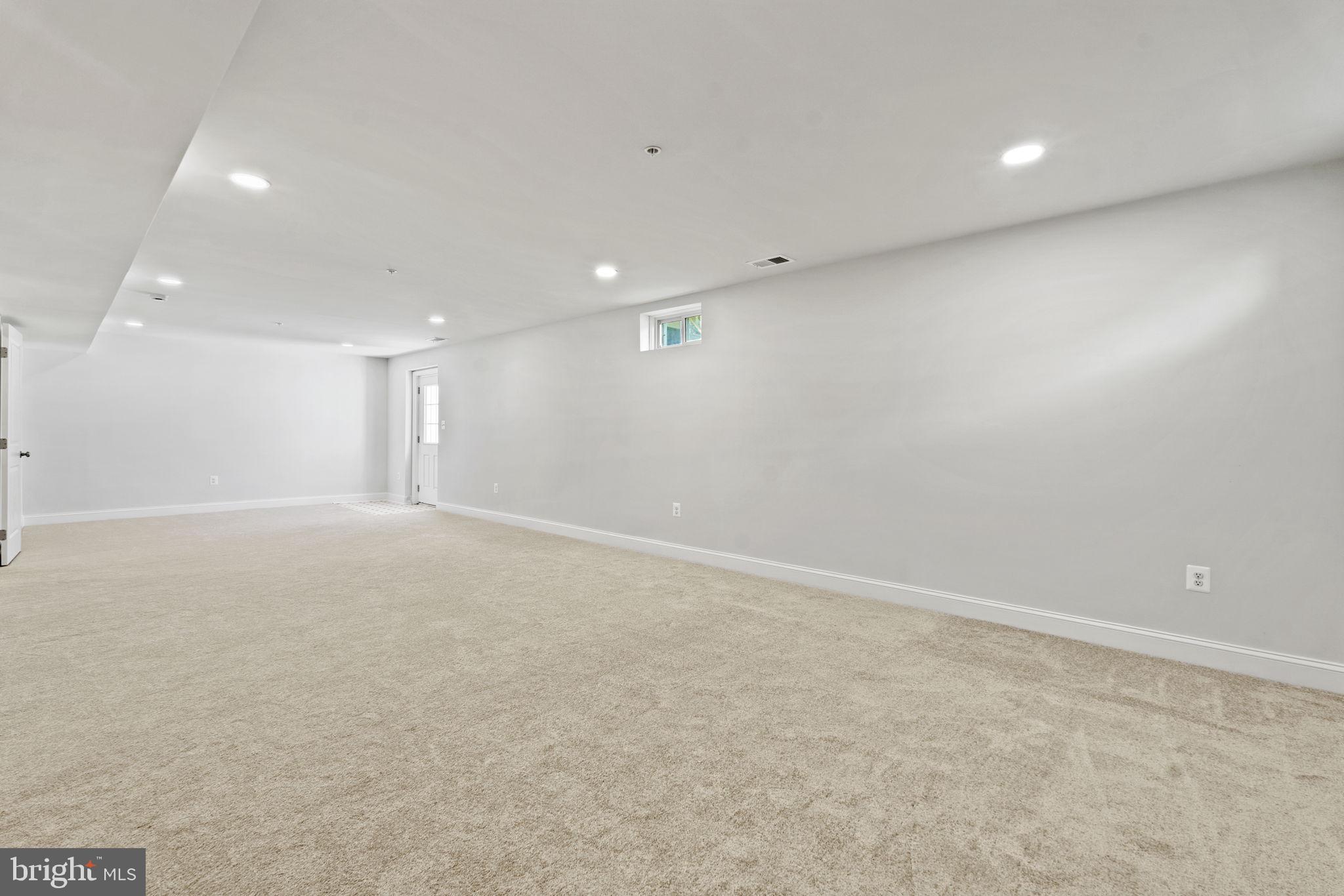 COUNTRYSIDE - Residential