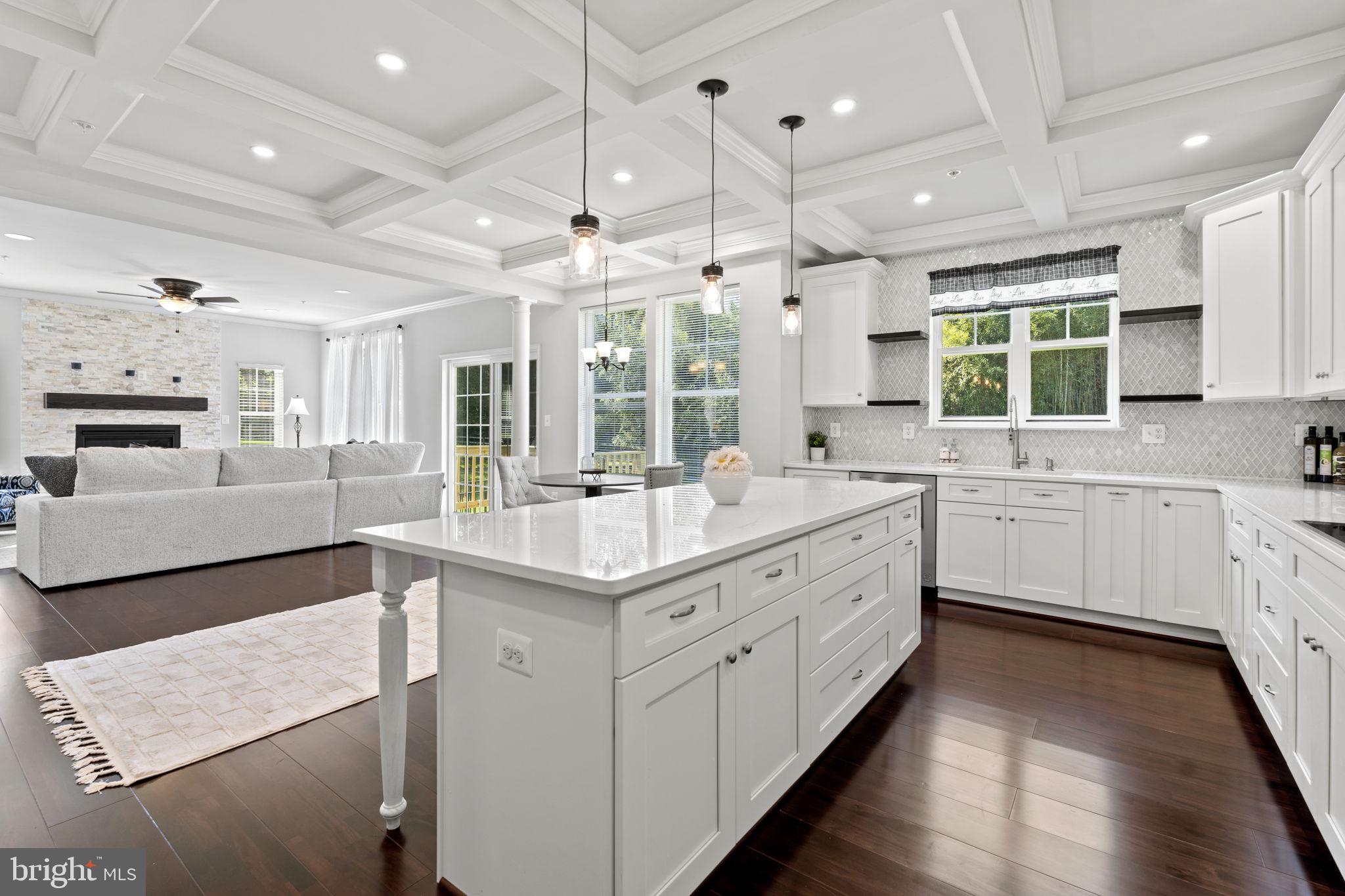 COUNTRYSIDE - Residential