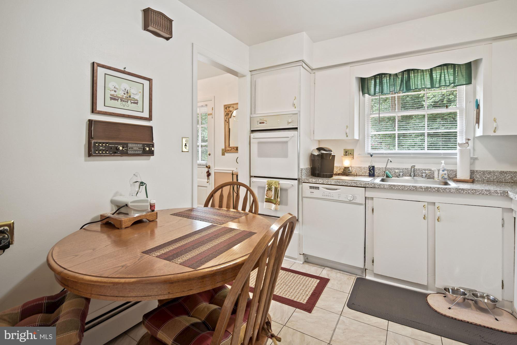 VALEWOOD MANOR - Residential