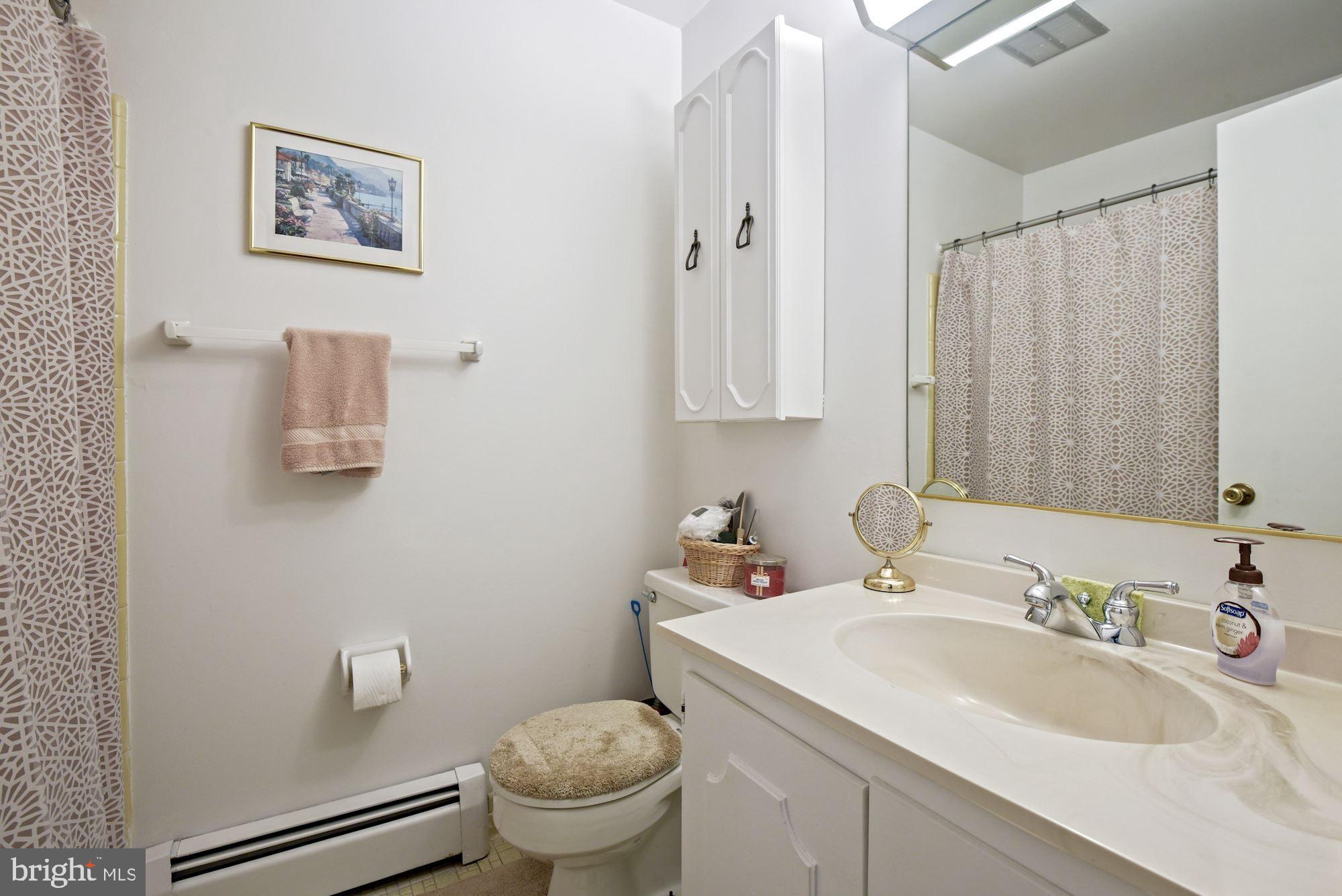 VALEWOOD MANOR - Residential