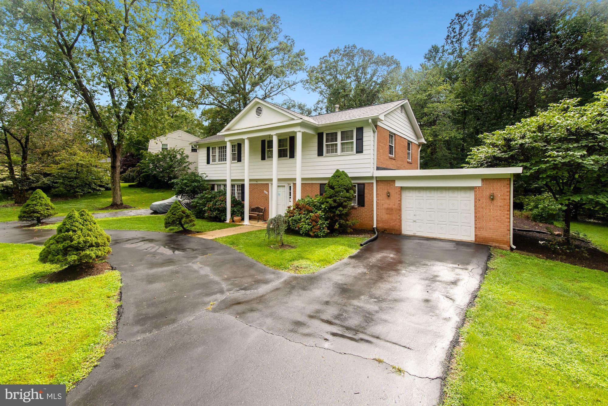 VALEWOOD MANOR - Residential