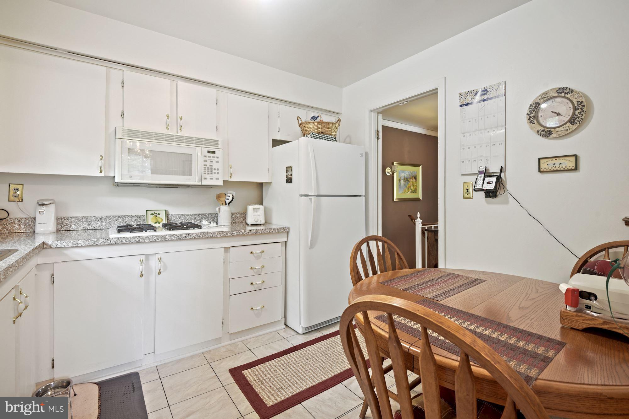 VALEWOOD MANOR - Residential