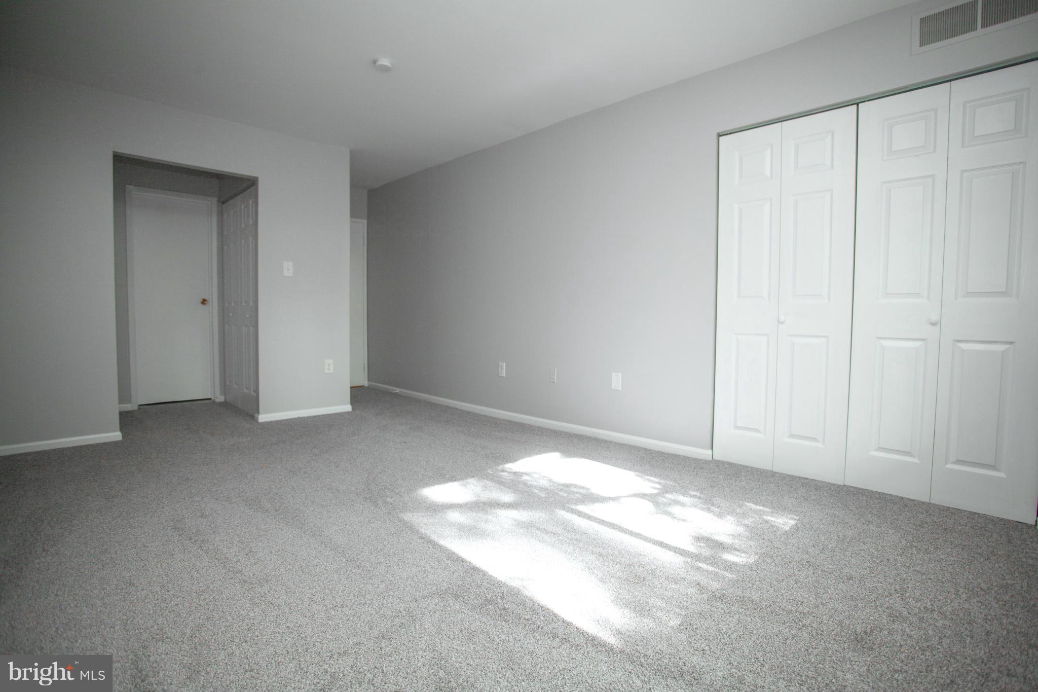 HAWTHORNE VILLAGE - Residential