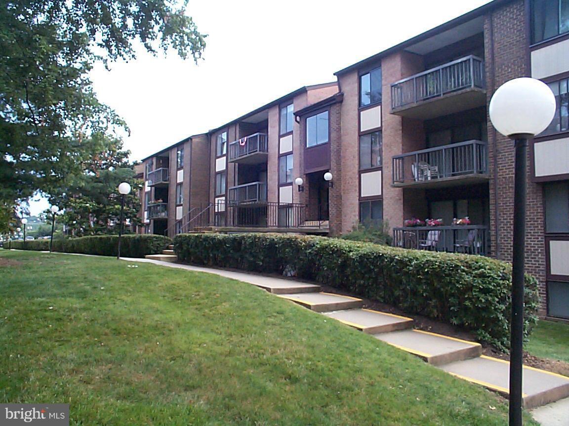 HAWTHORNE VILLAGE - Residential