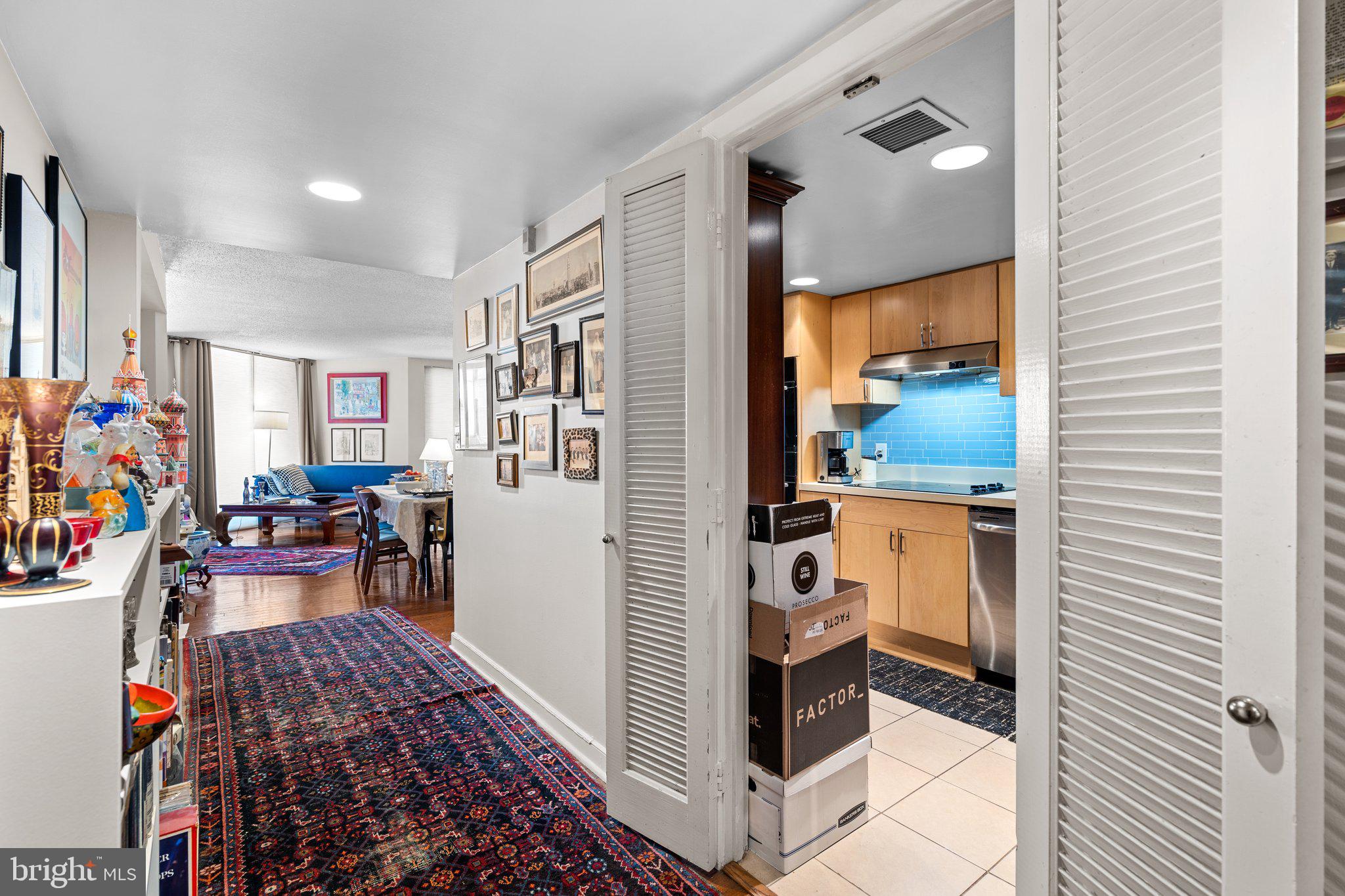 1099 22ND STREET NW 206