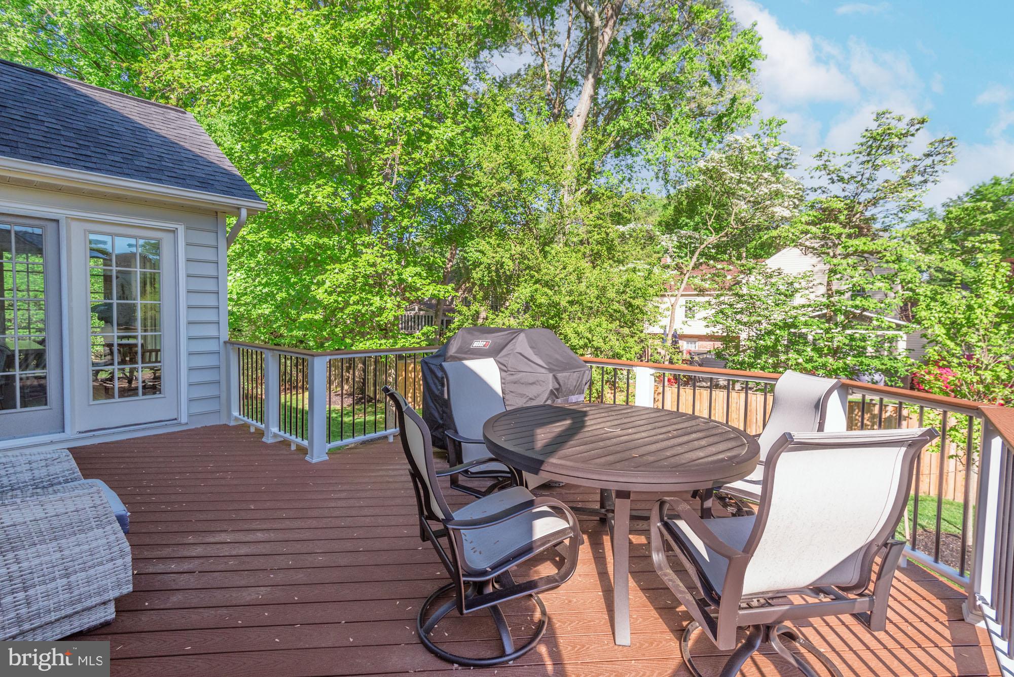 OATLAND FARM - Residential