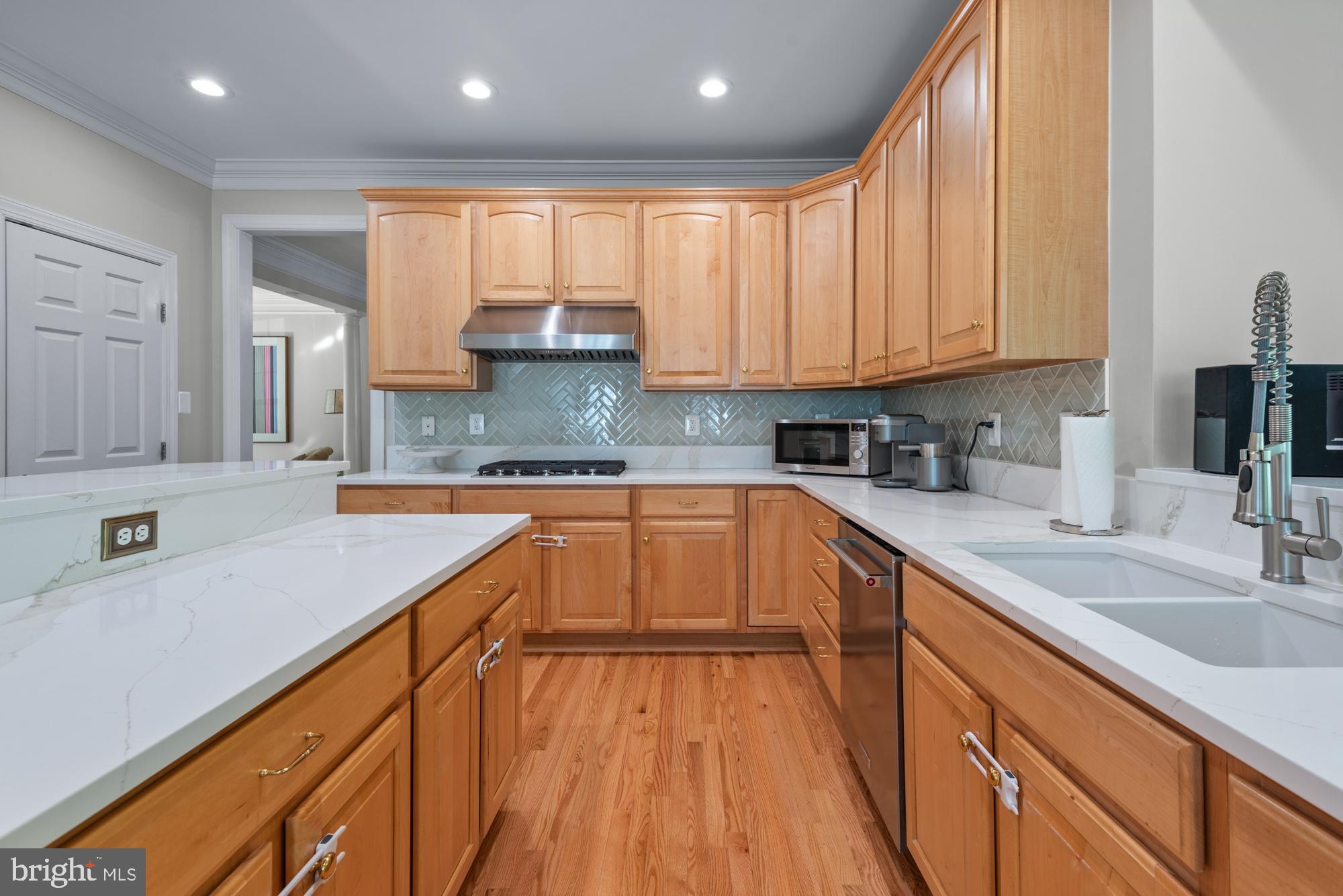 OATLAND FARM - Residential